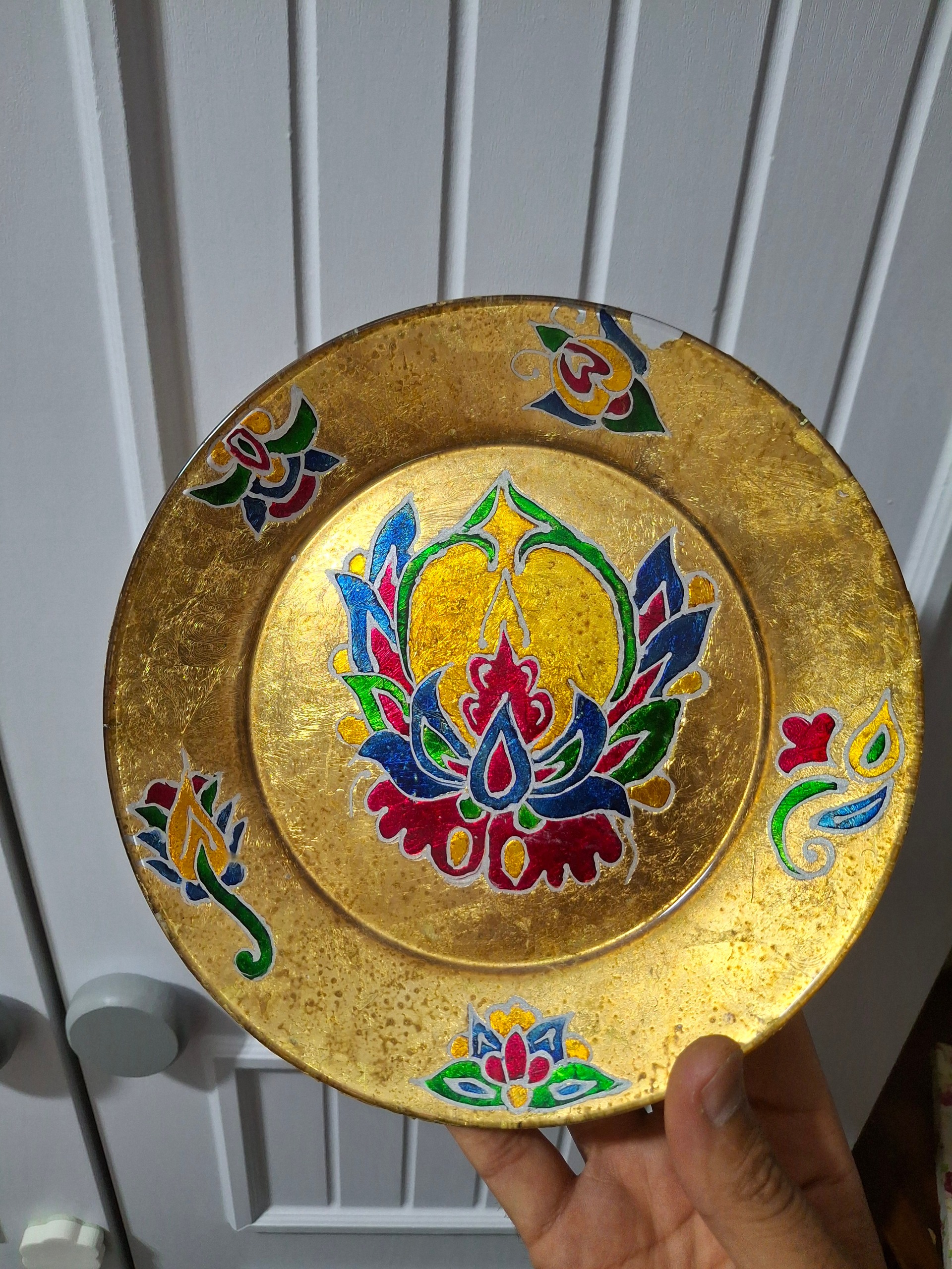 پشقاب دیوار کوب