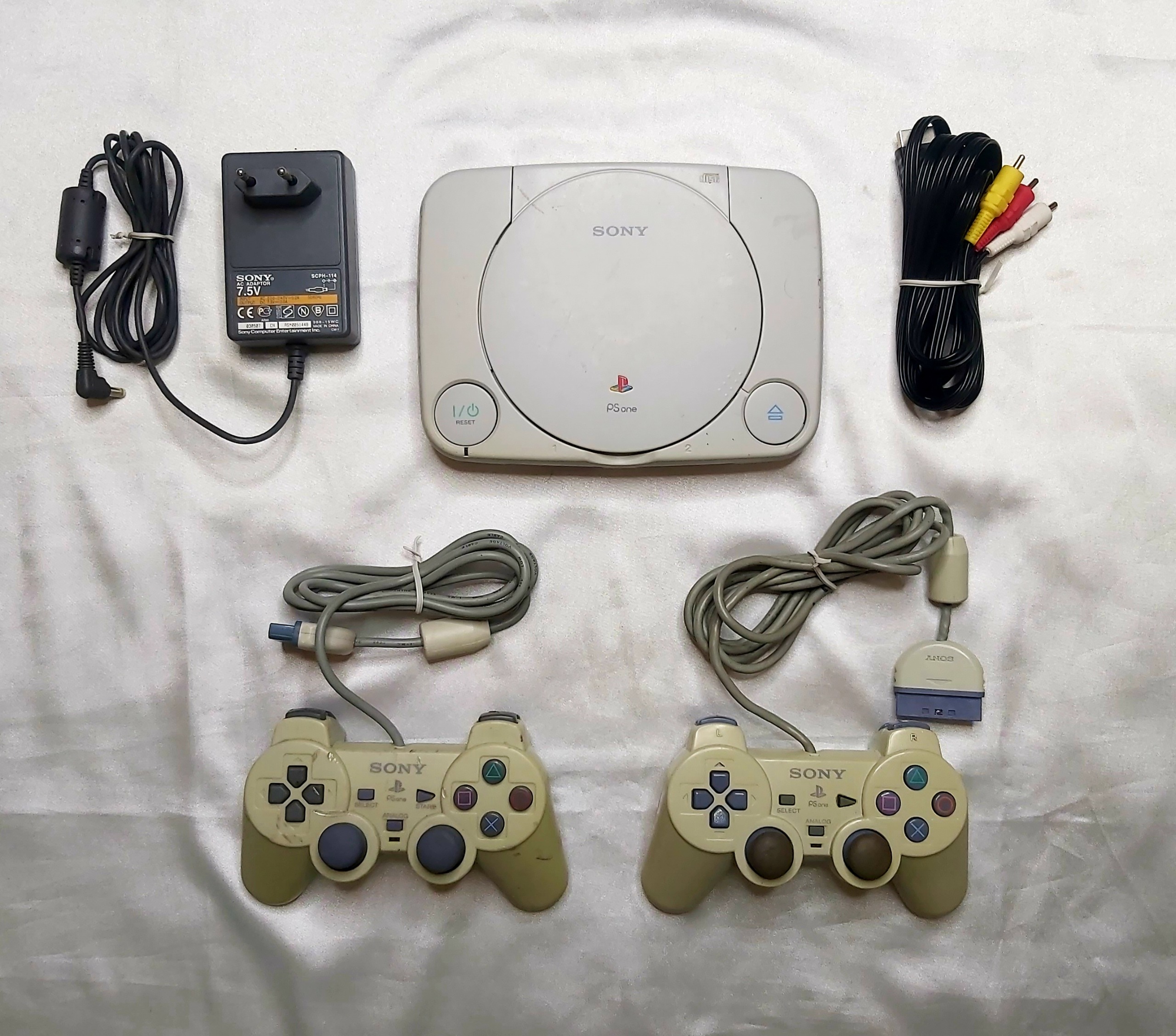 پلی استیشن 1 (ps1)