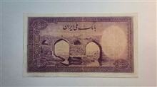 100