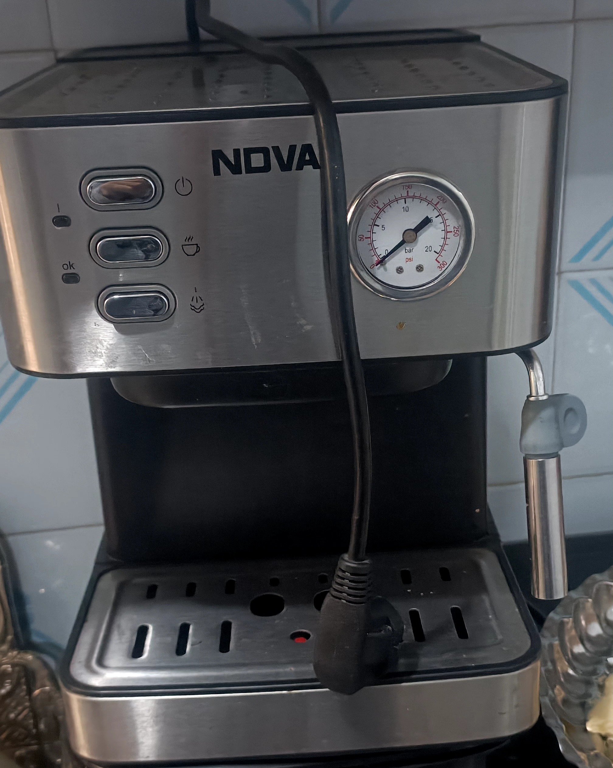 قهوه ساز نوا