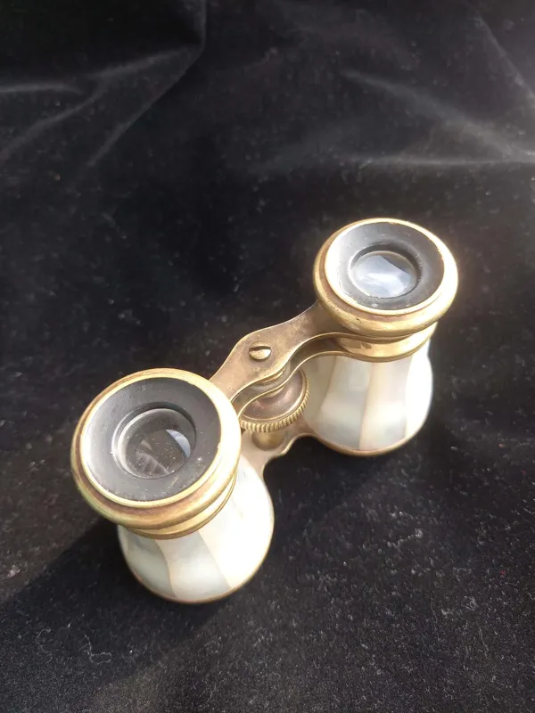 دوربین برنجی صدفکاری