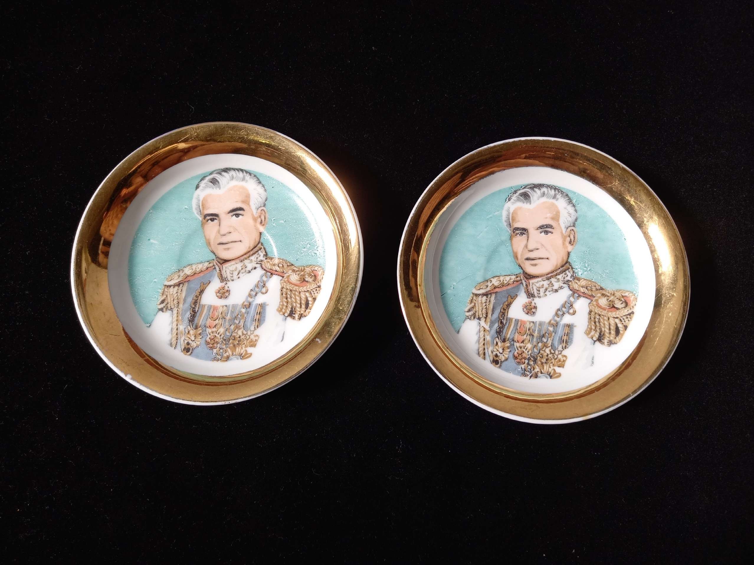 جفت نعلبکی ژاپن با هم سالم