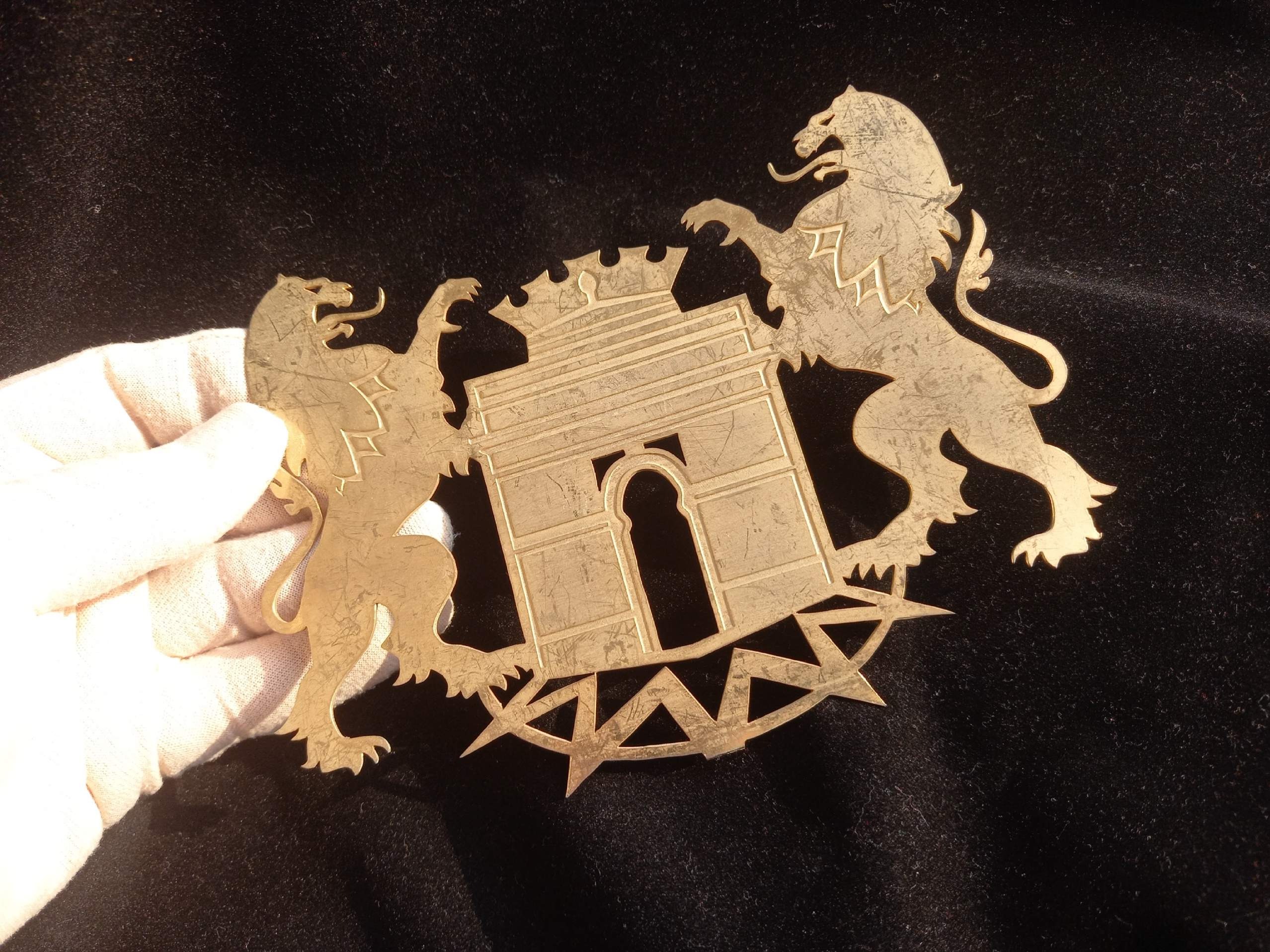 نشان پادشاهی سایز بزرگ