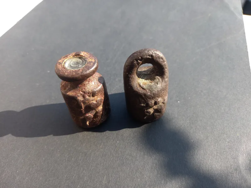 دو عدد وزنه صد گرمی با هم