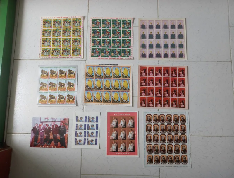 حراج ده ورق تمبر خارجی با هم