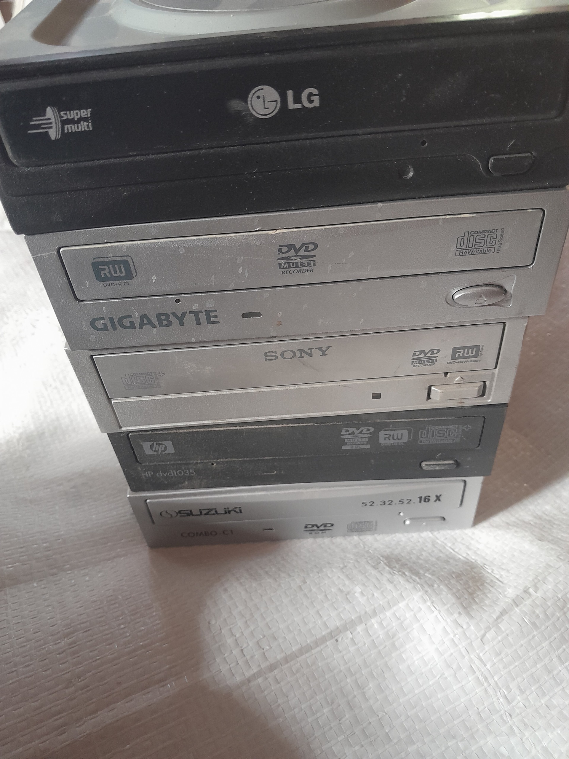 دی وی دی رام و رایتر DVDROM DVDRW