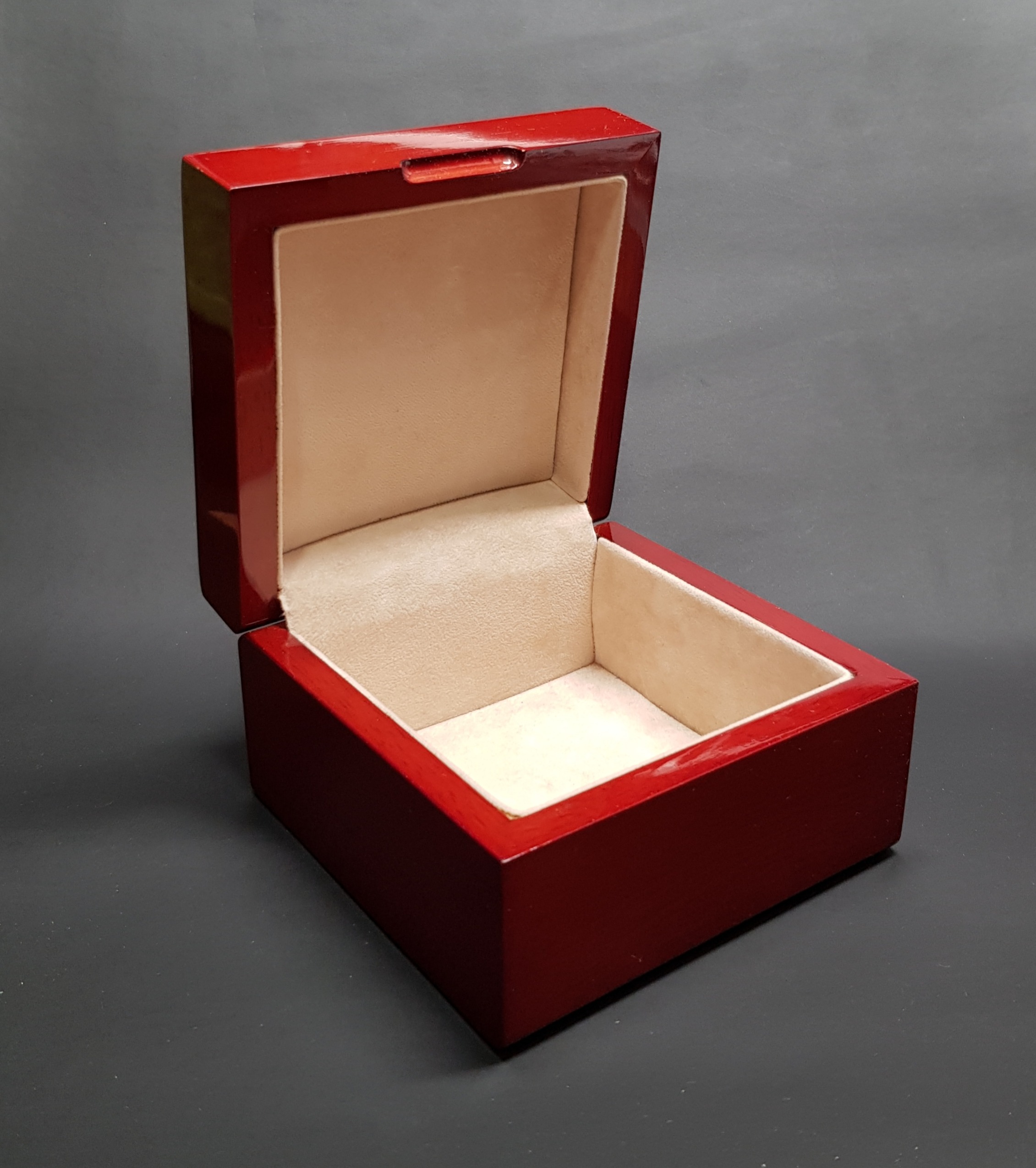 جعبه چوبی لوکس خارجی لاکی آنتیک