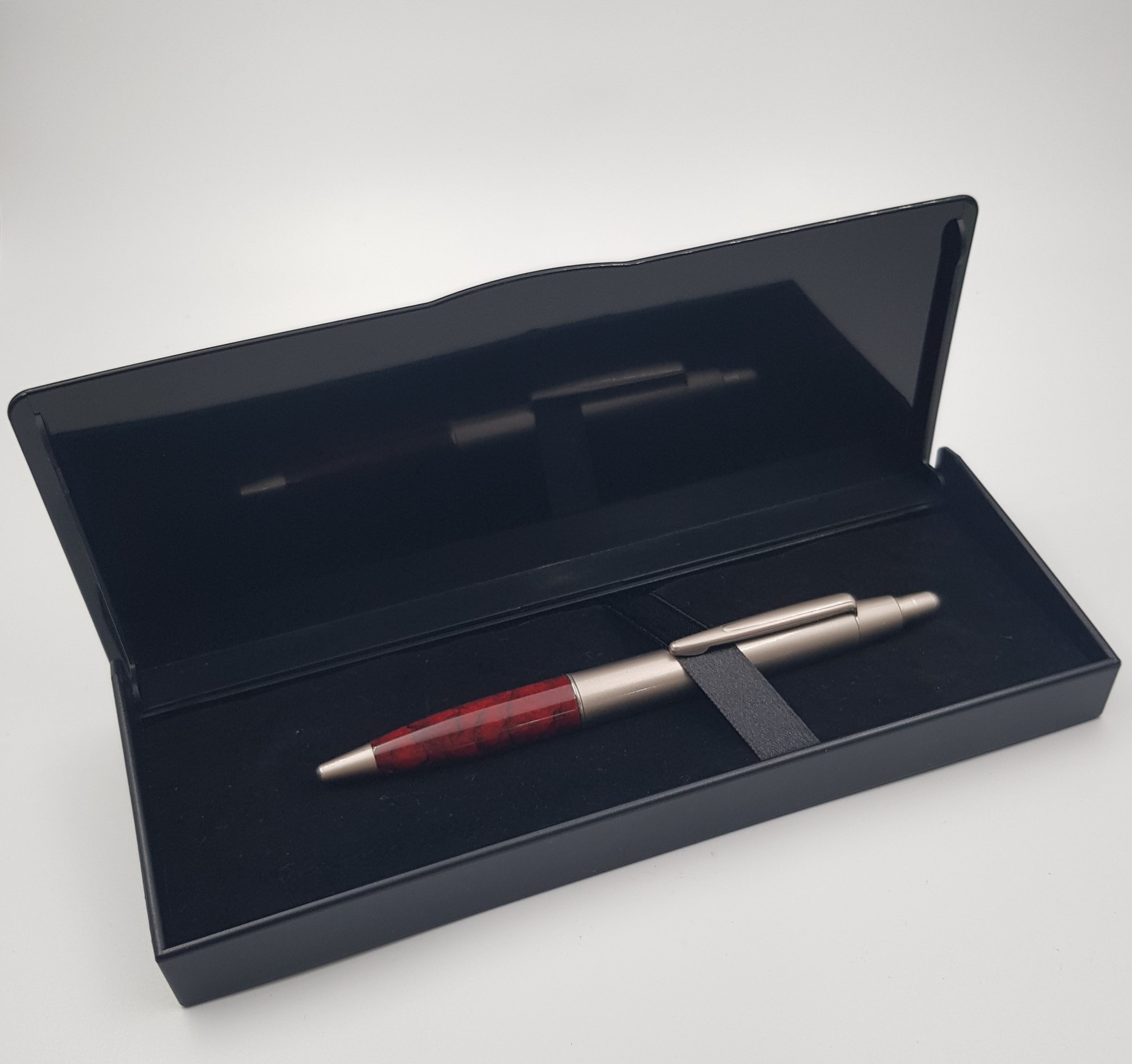 خودکار تمام فلز لاکی فشاری