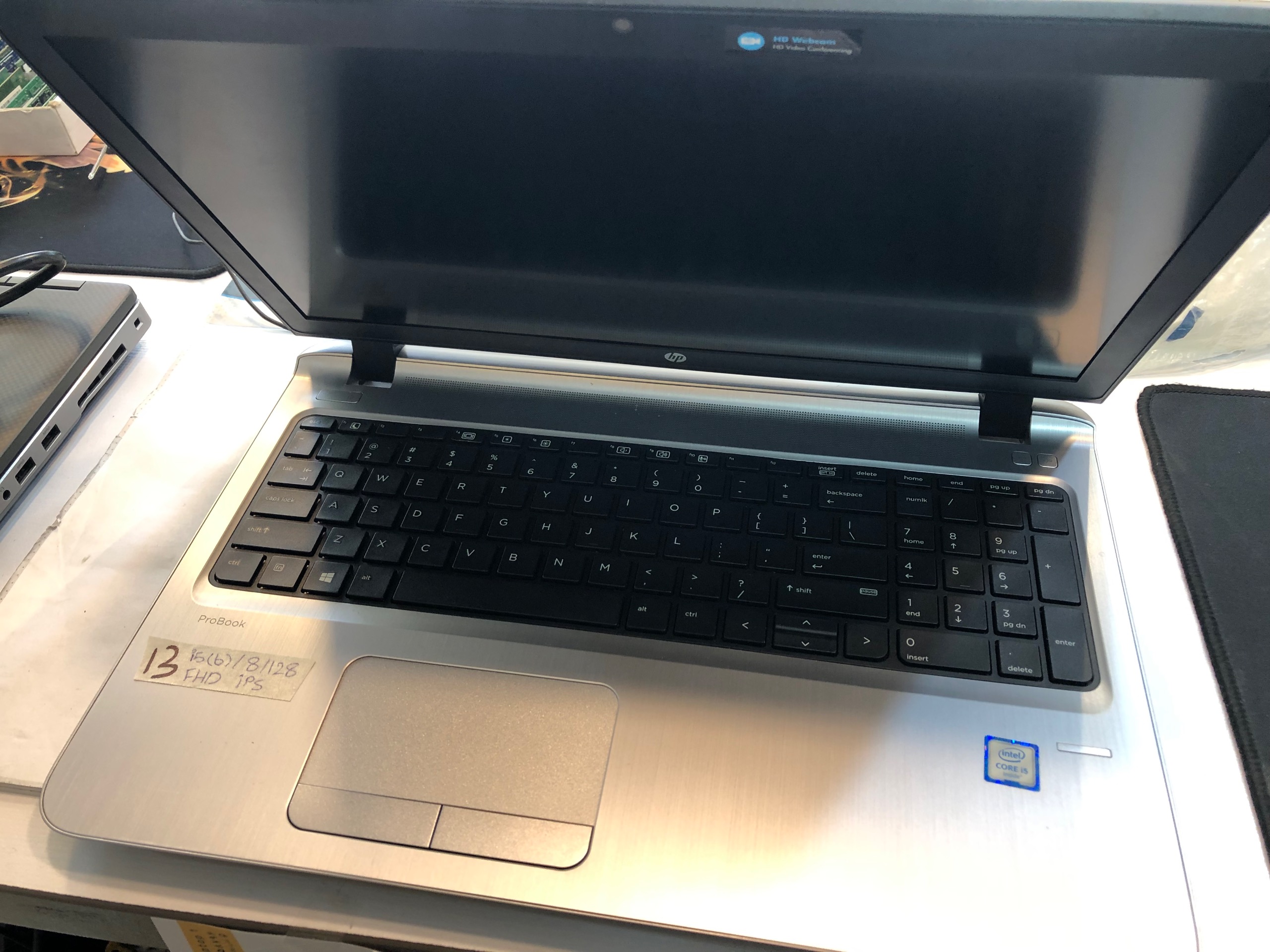 لپ تاپ hp در حد نو