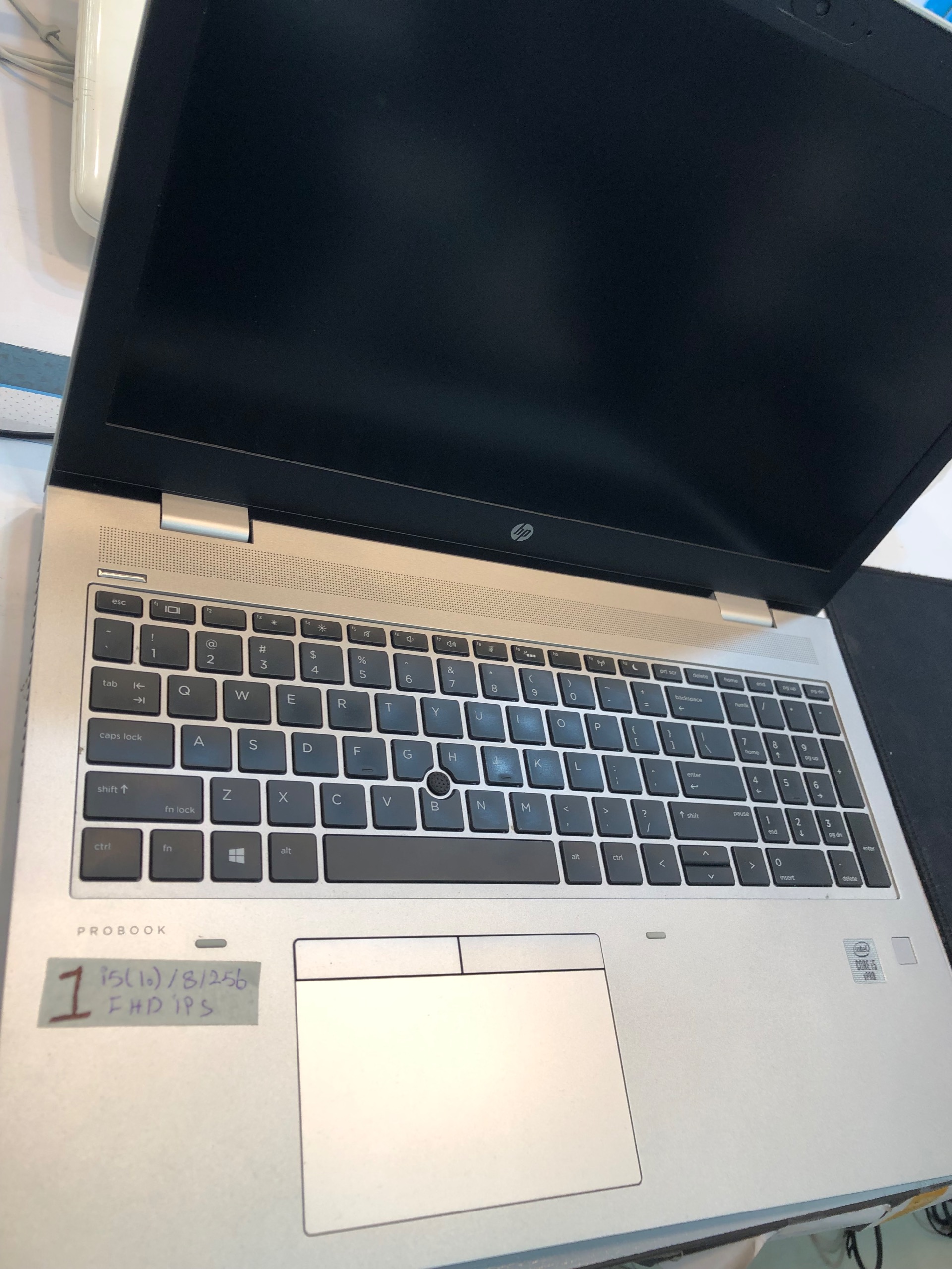 لپ تاپ hp در حد نو