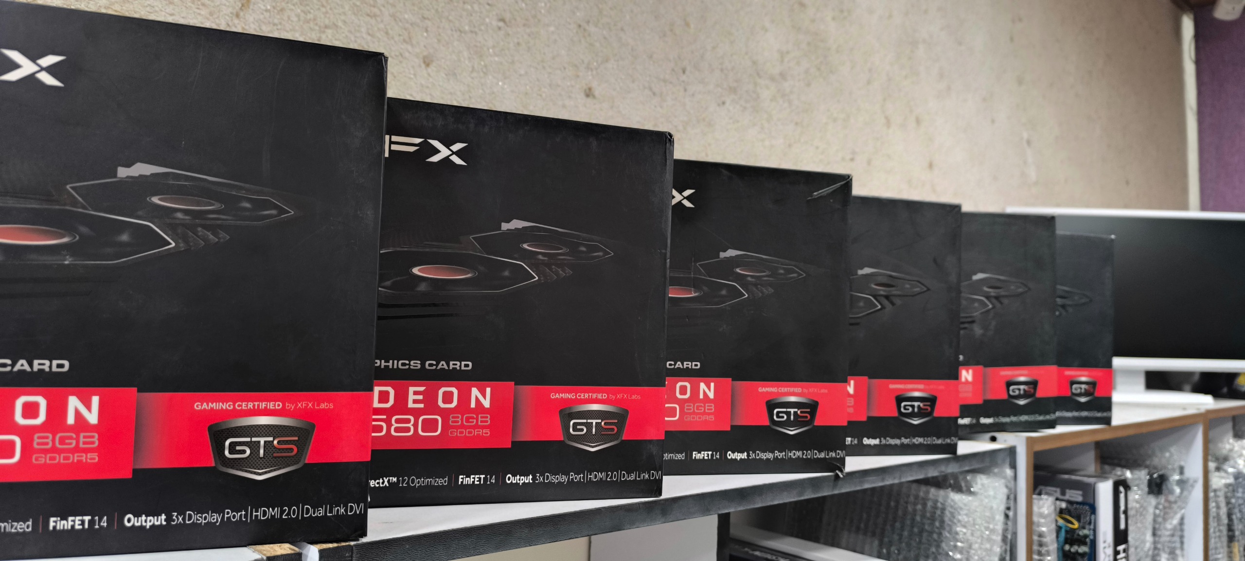 کارتن خالی گرافیک xfx rx580 8gig