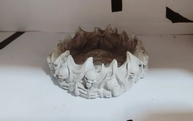 زیرسیگاری دستساز طرح اسکلتی