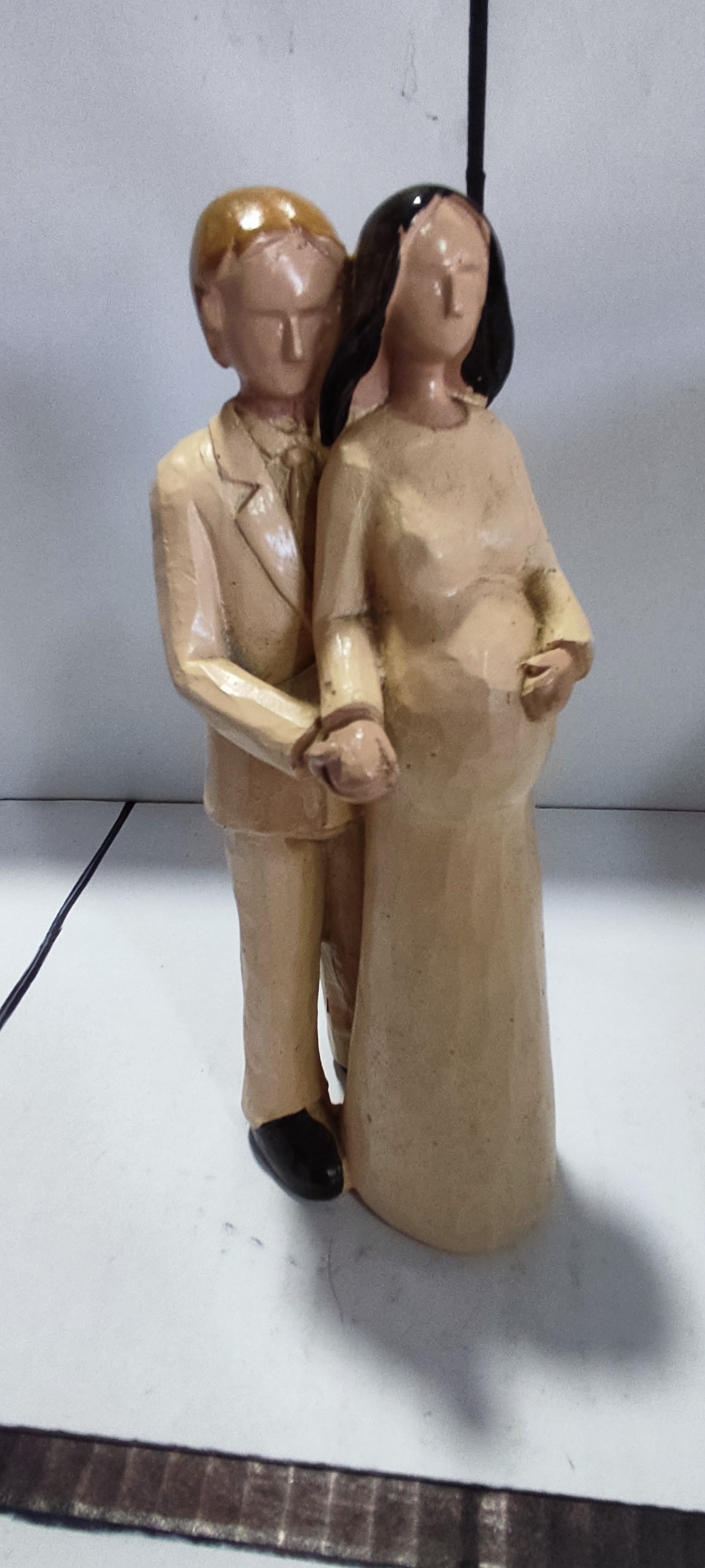 مجسمه چوبی خانواده