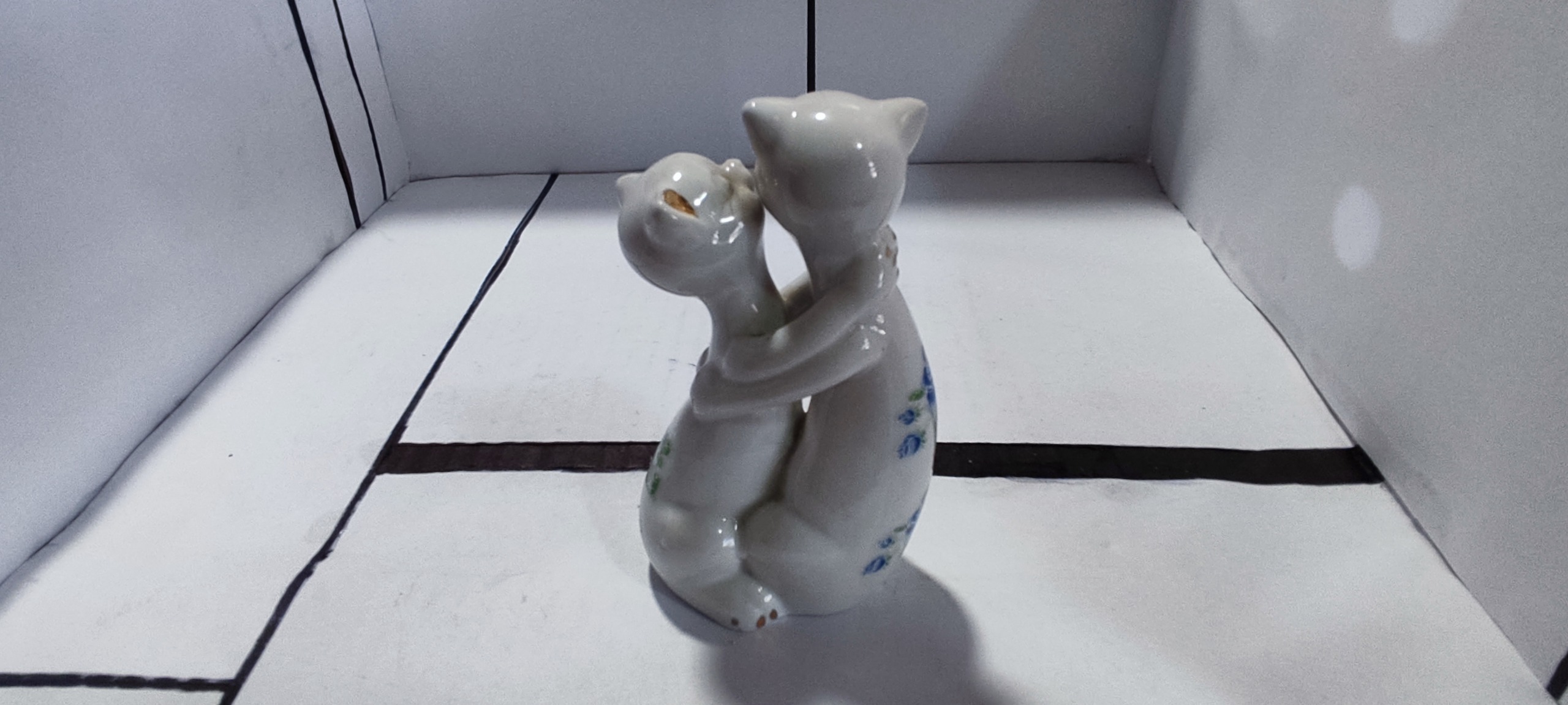 مجسمه سرامیکی گربه ها