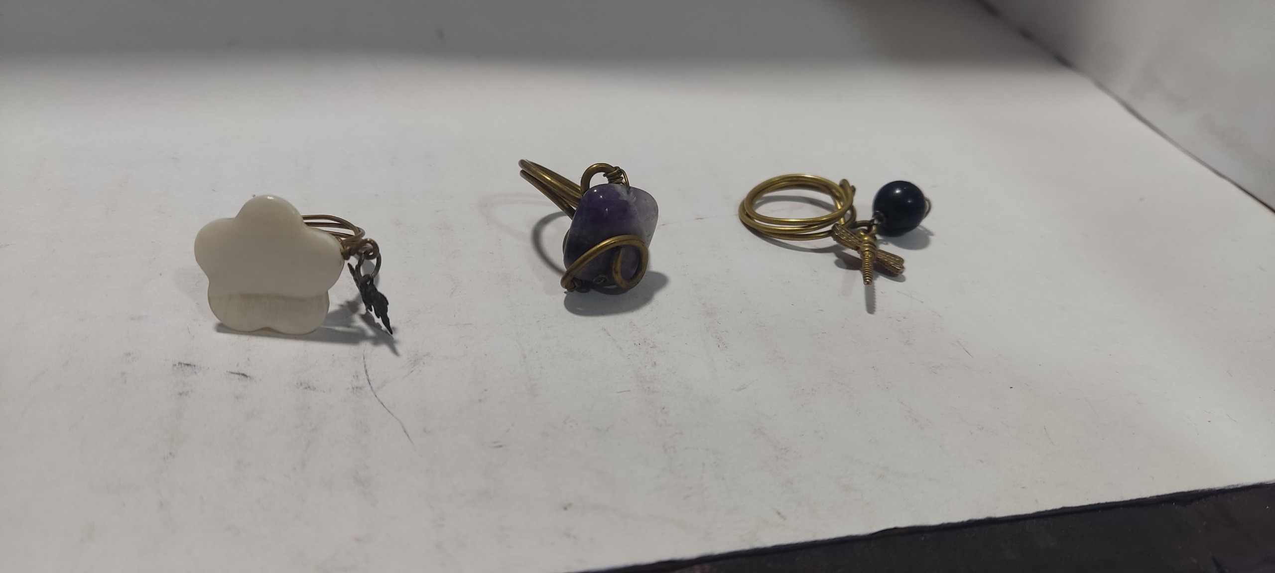 انگشتر برنزی نگین دار زنانه