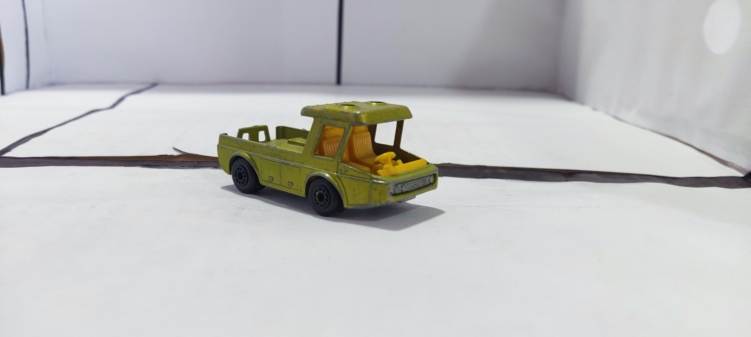 ماکت ماشین فلزی مچباکس انگلیسی لزنی1972