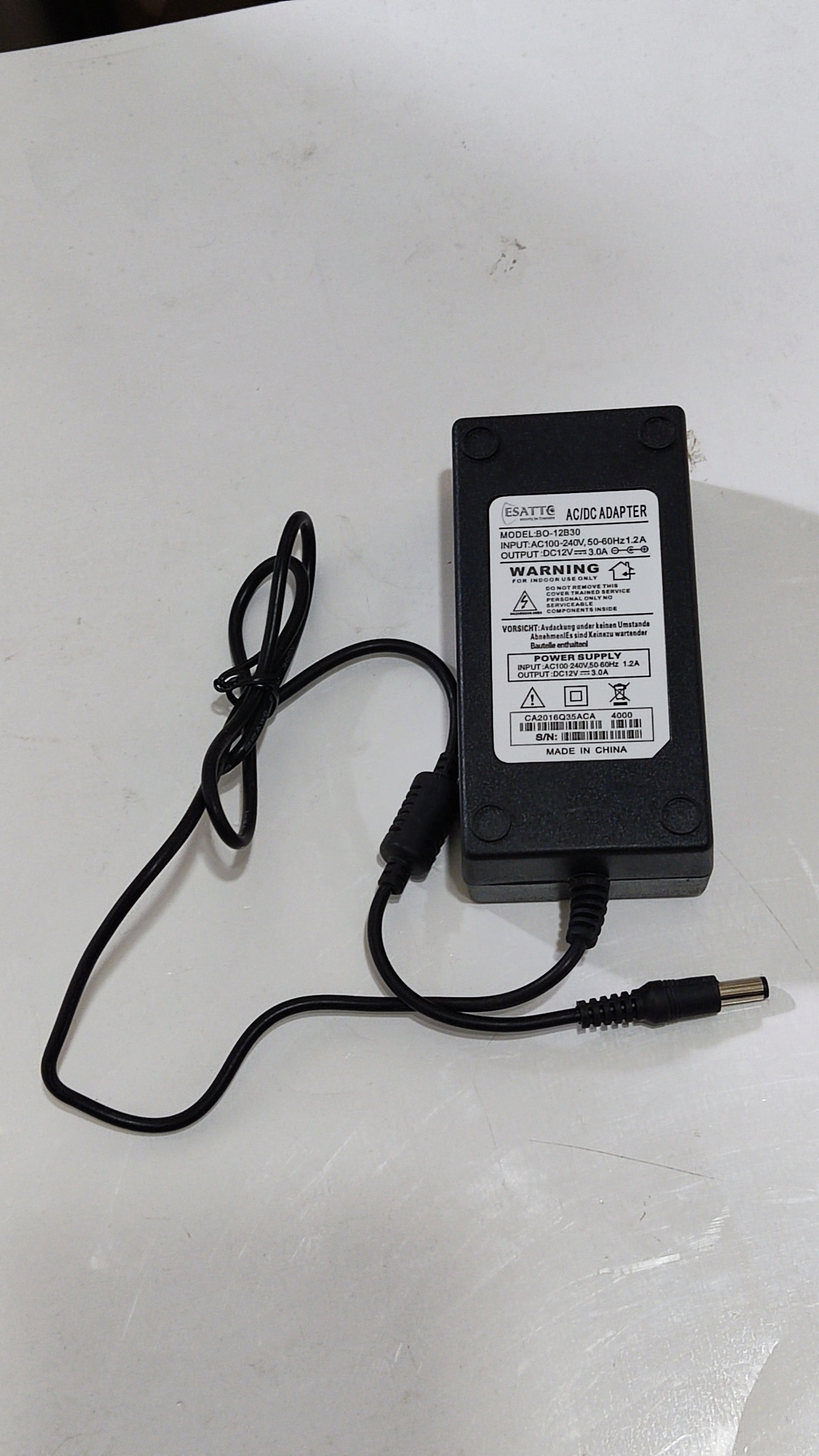 آداپتور 12 ولت 3 آمپر