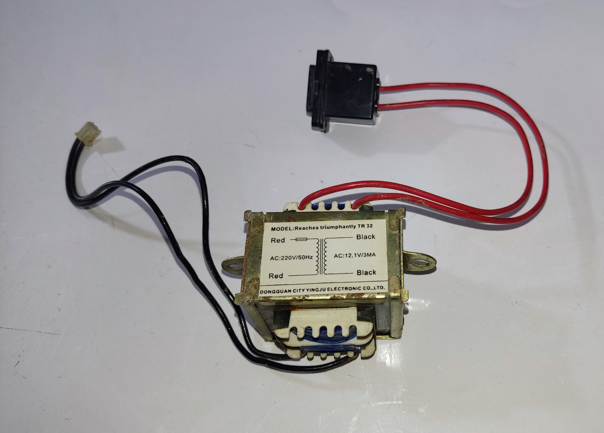 ترانس 12 ولت سه آمپر