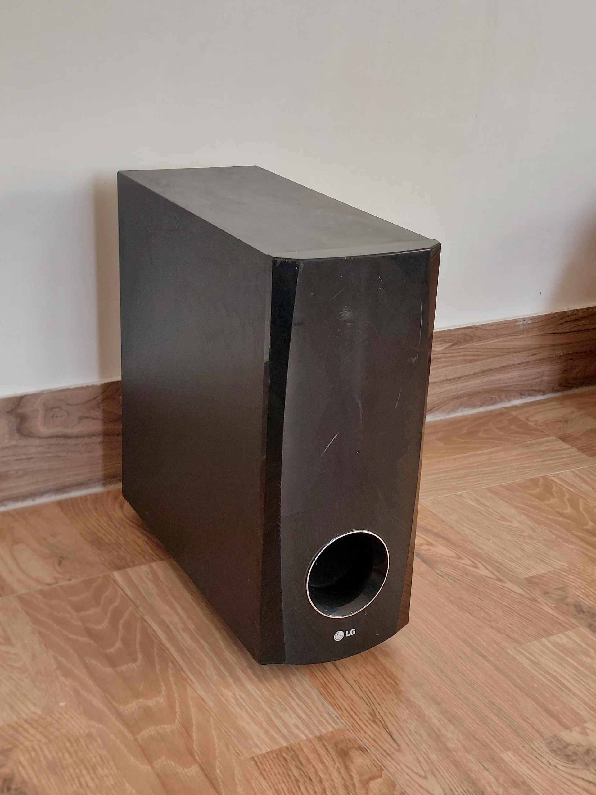 ساب قدرتمند LG مدل LH-735HTS