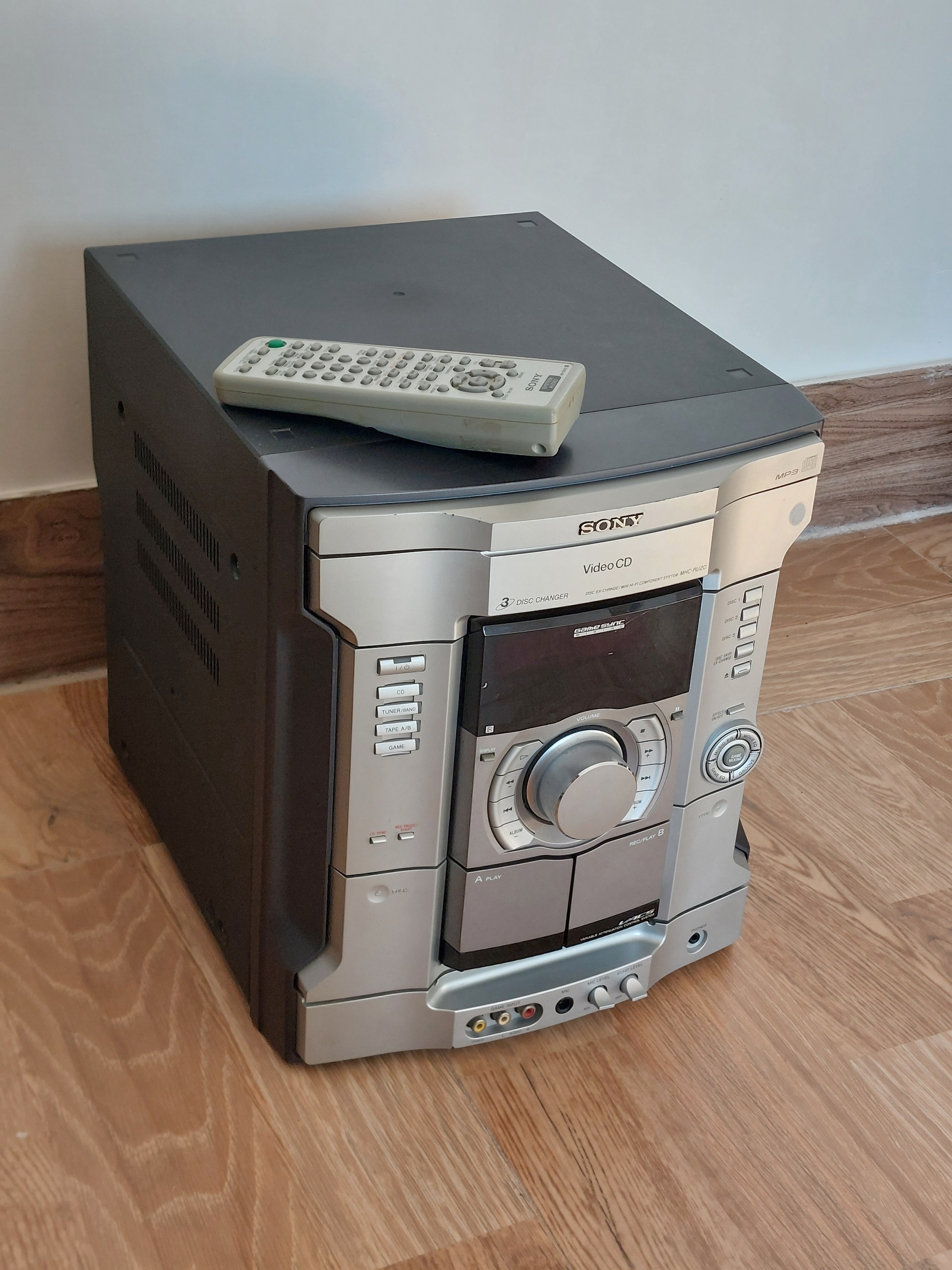 ضبط خانگی سونی مدل HCD-RV20