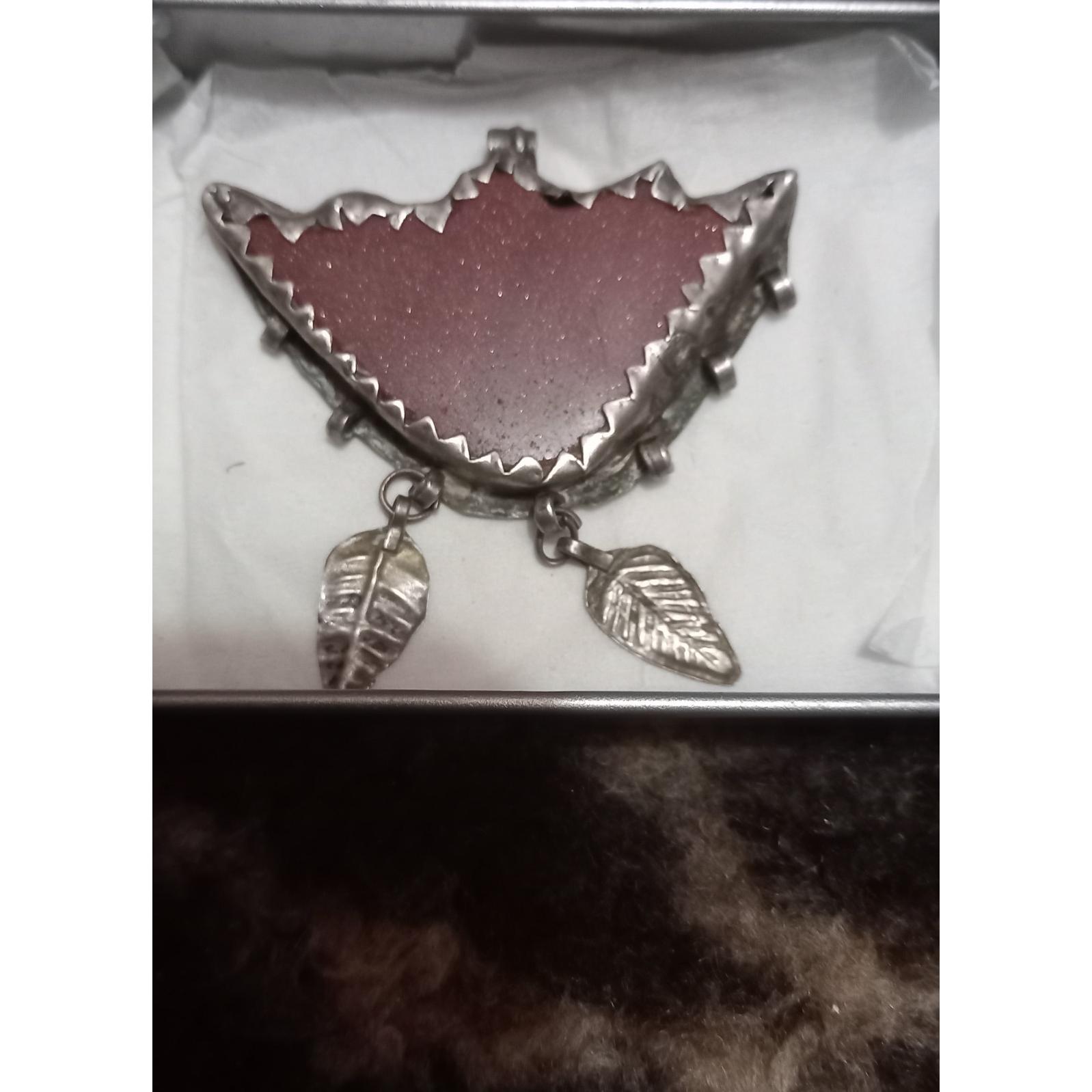 گردنی کهن وقاجاری زیباکلکسیونی دلربا کار خاص وکهن