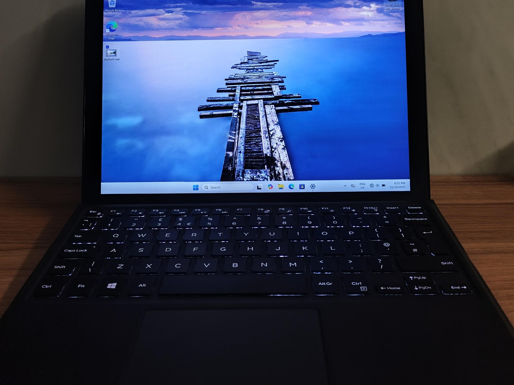 لپ تاپ لمسی سیمکارت خور  i5-16gb-1tb Latitude 5290