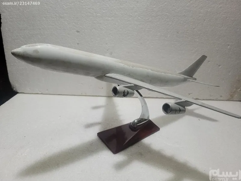 76/ماکت هواپیما ایرباس 340 خام کد 3729