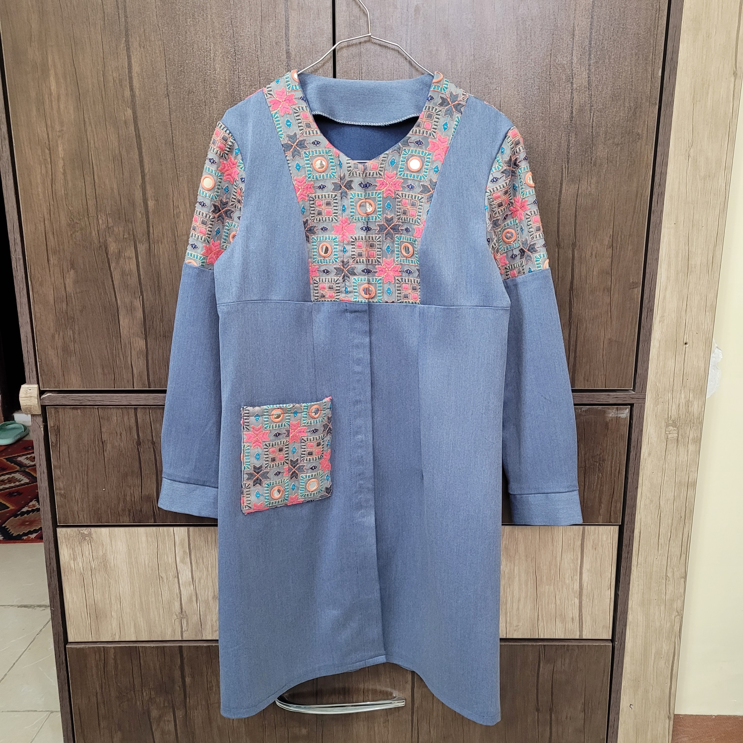 مانتو مجلسی سوزن دوزی