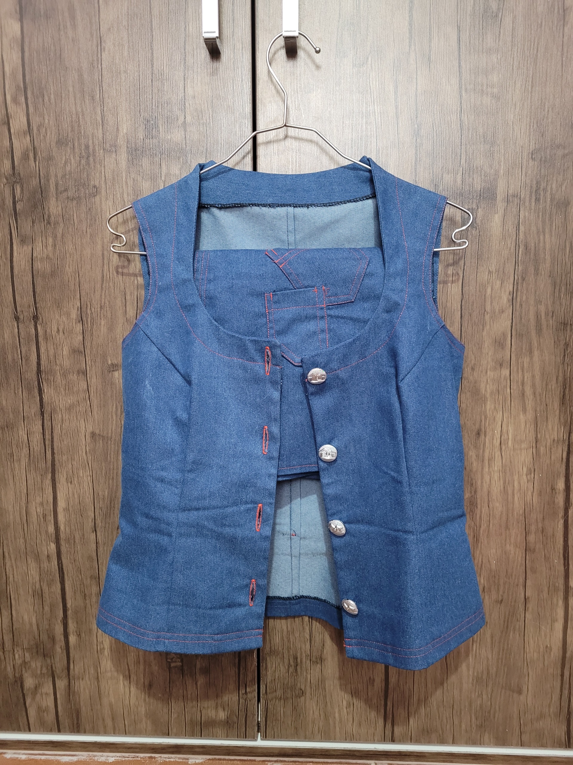 تاپ و دامن جین