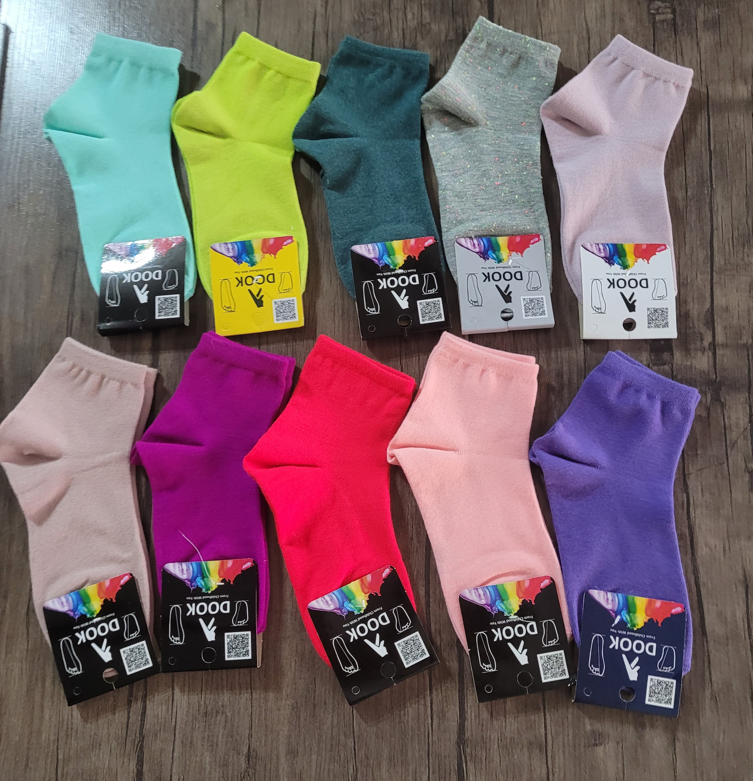 جوراب نیمساق مناسب خانم و آقا