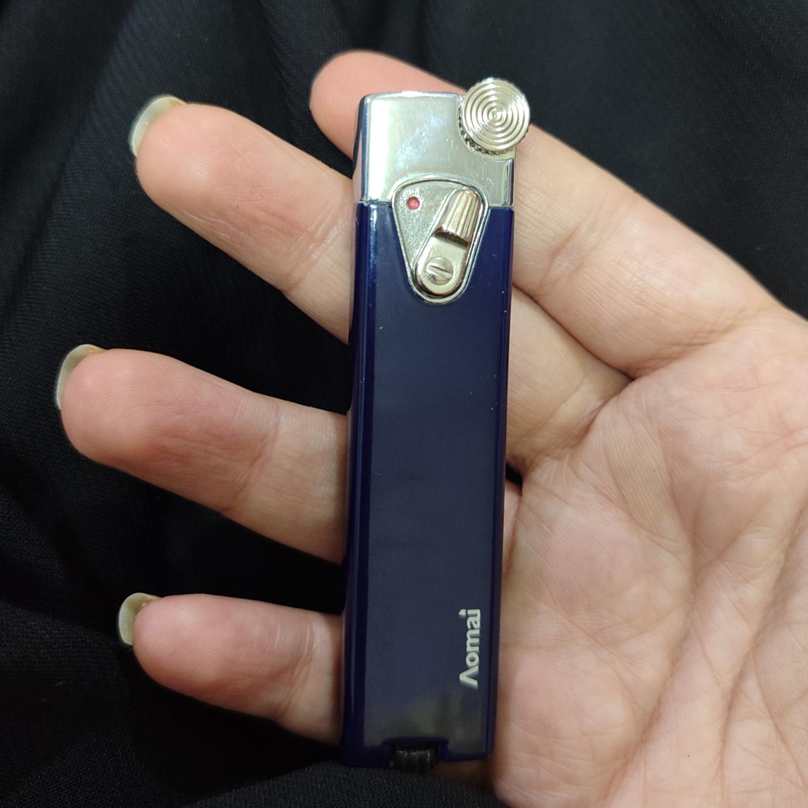 فندک Aomaiهندلی در رنگ های طلایی و سرمه ای