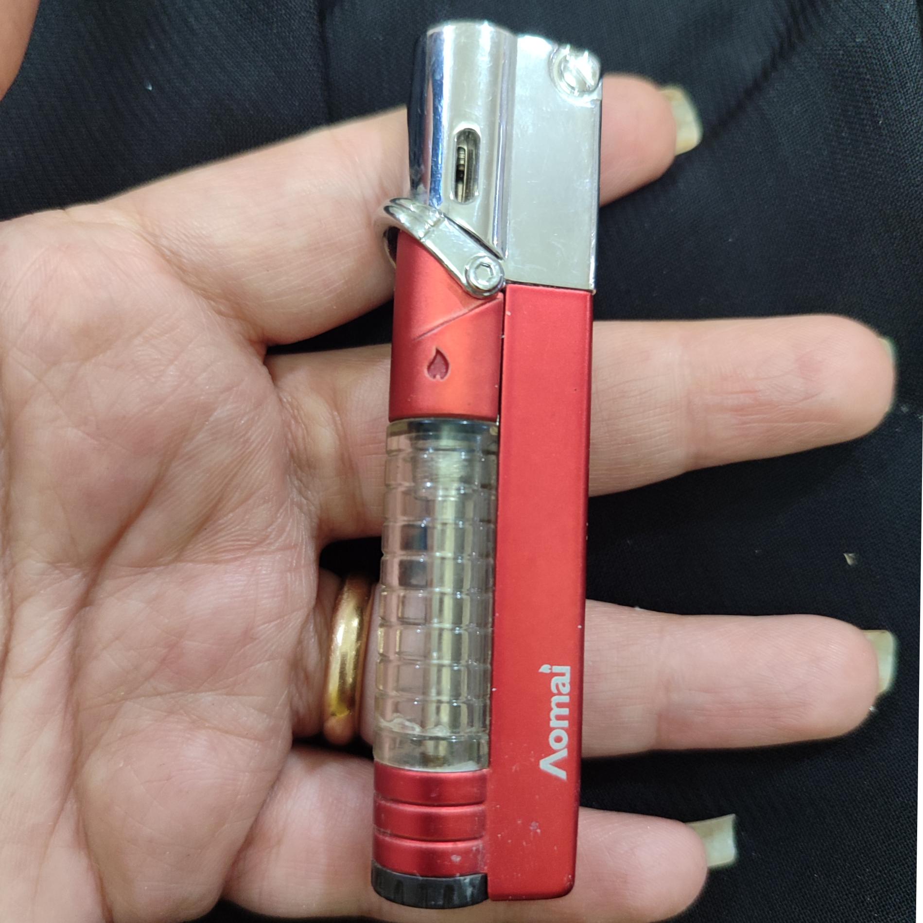 فندک aomaiقرمز و زیباطرحردرنگمختل