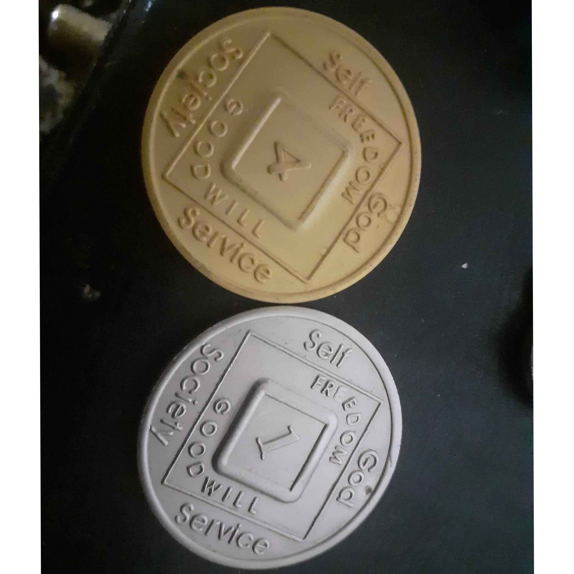 ژتون فلزی اصل ضرب خارج انجمن ان ای اصلی