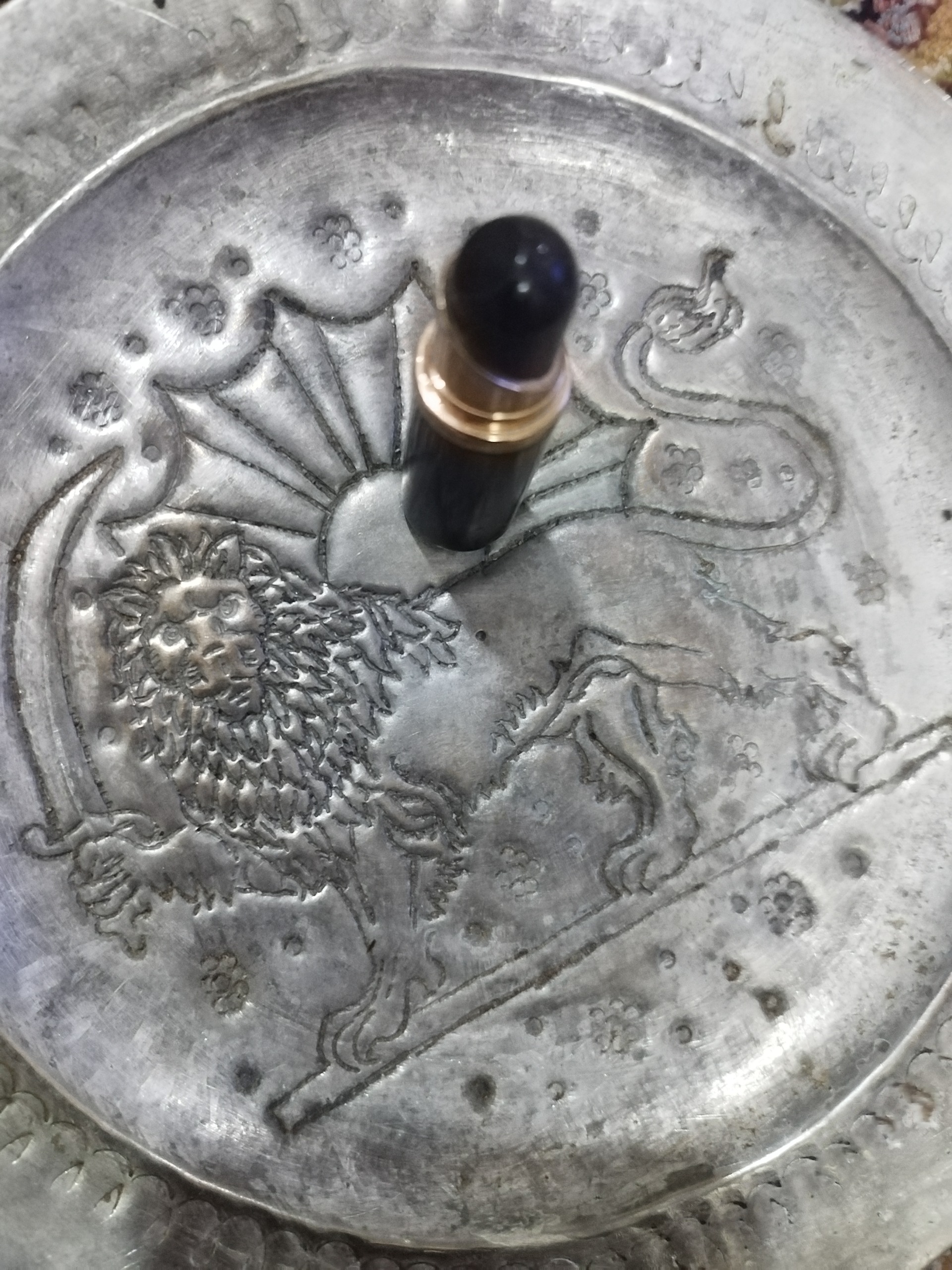 فندک روژه لبی قدیمی فلزی مناسب هدیه