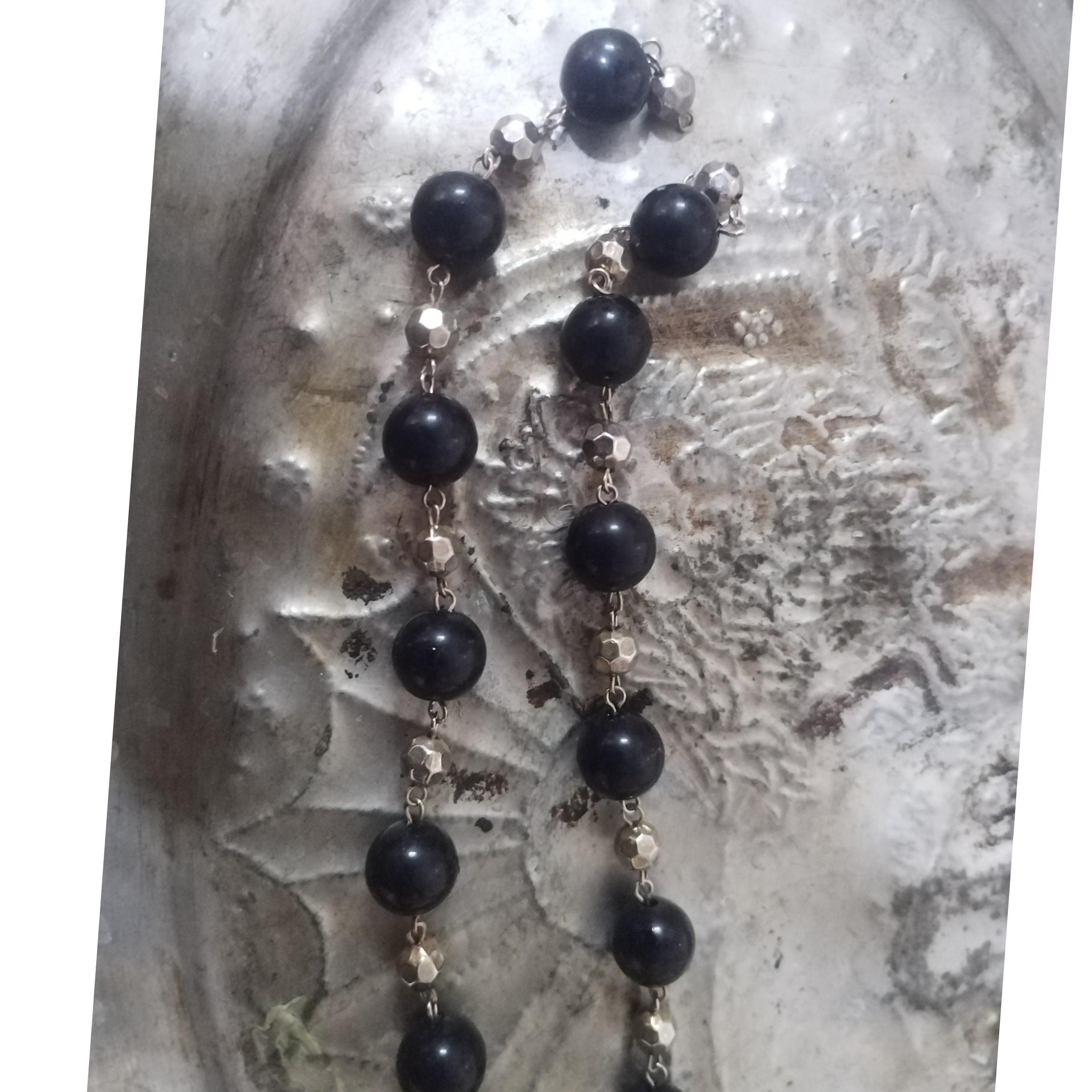 گردنبند50سانت مهره توپی فلزومهره بزرگ نمیدونم جیه