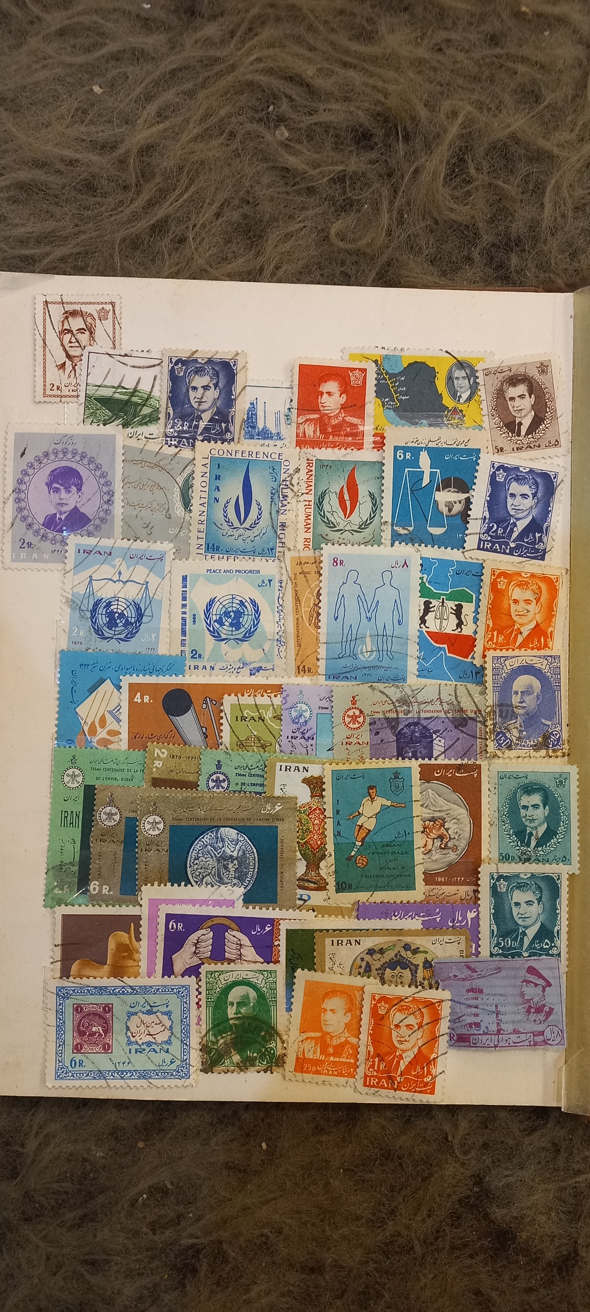 350 عدد تمبر قدیم ایران و خارجی