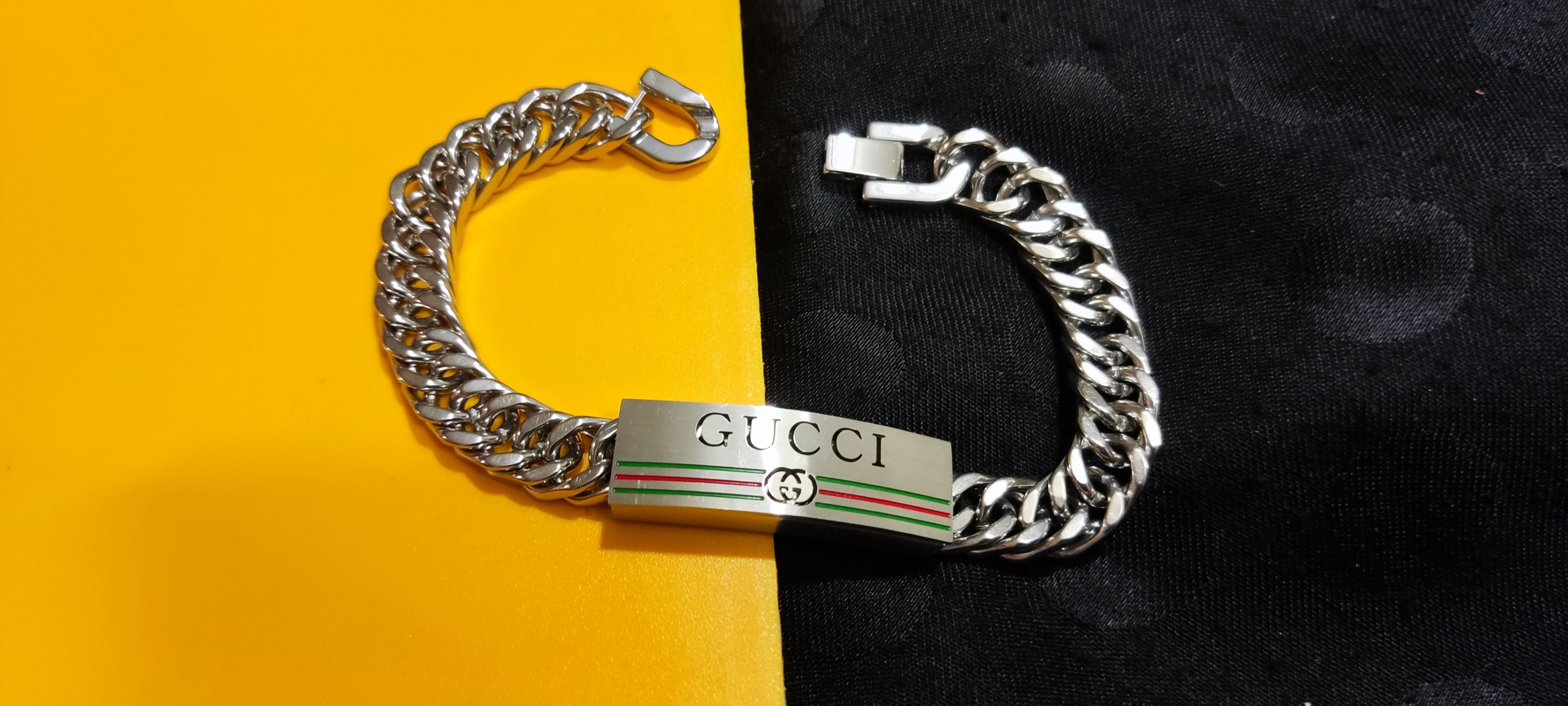 دستبند گوچی مردانه نقره ای پلاک دار