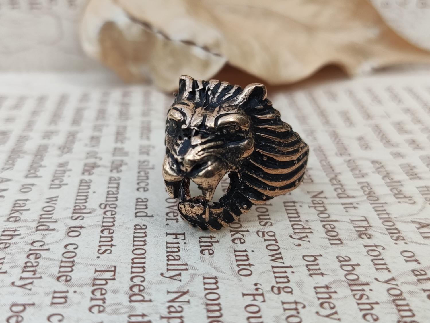 انگشتر شیر سایز 11 با 67