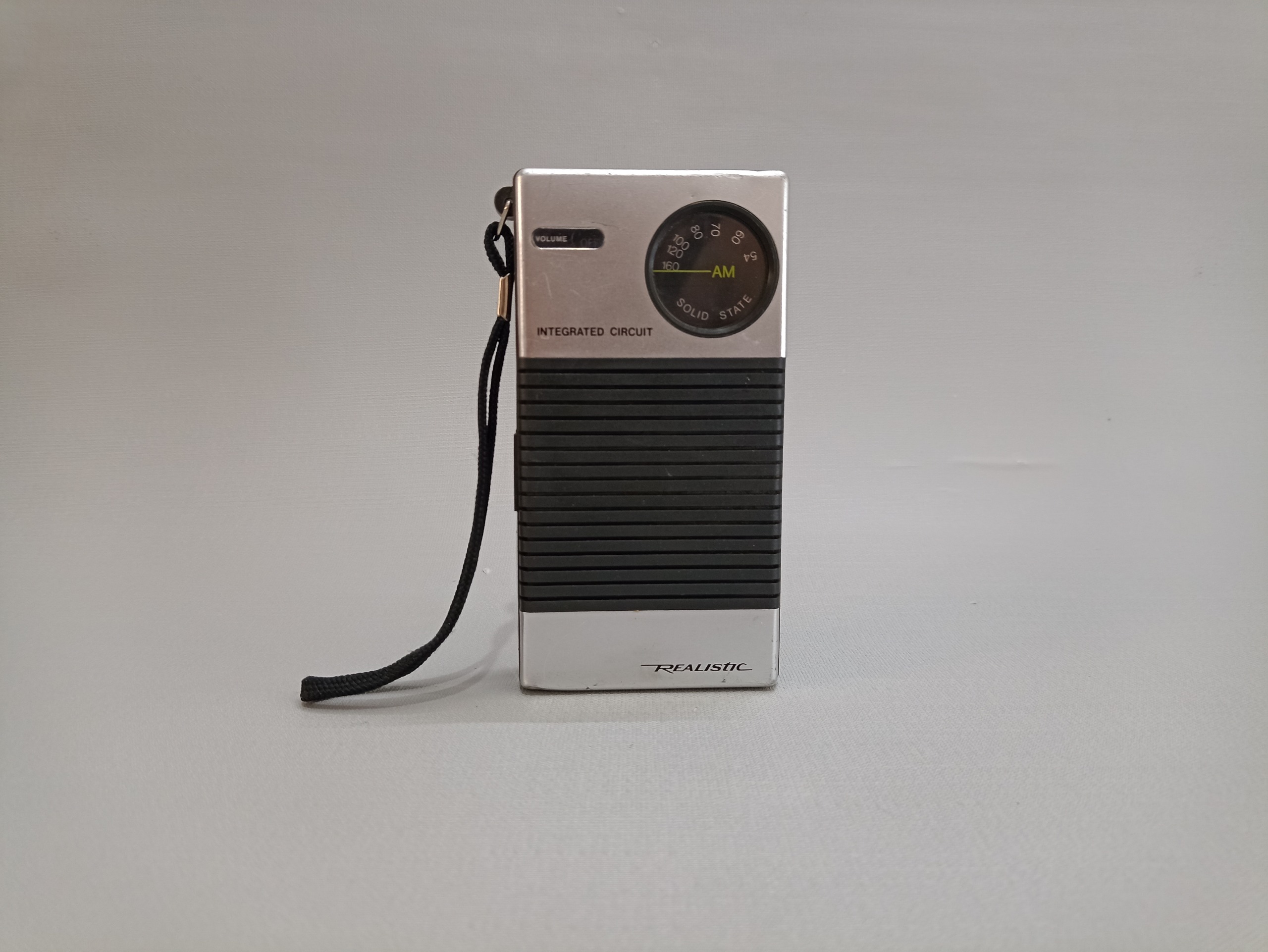 رادیو تک موج realistic