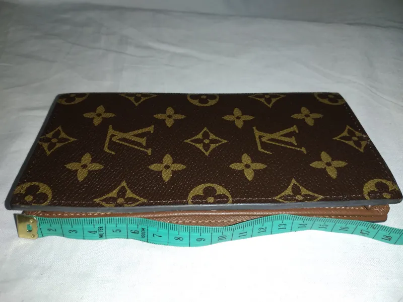 کیف پول برند پاریس