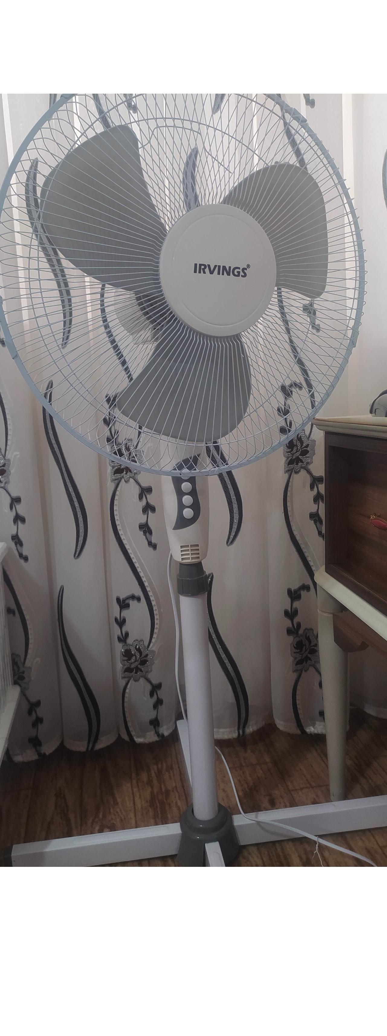 پنکه ایستاده سبک و پره نشکن دارای چرخش