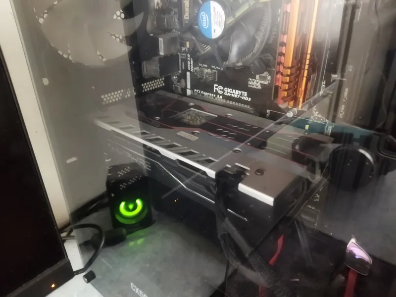 کارت گرافیک rx 570 sapphire