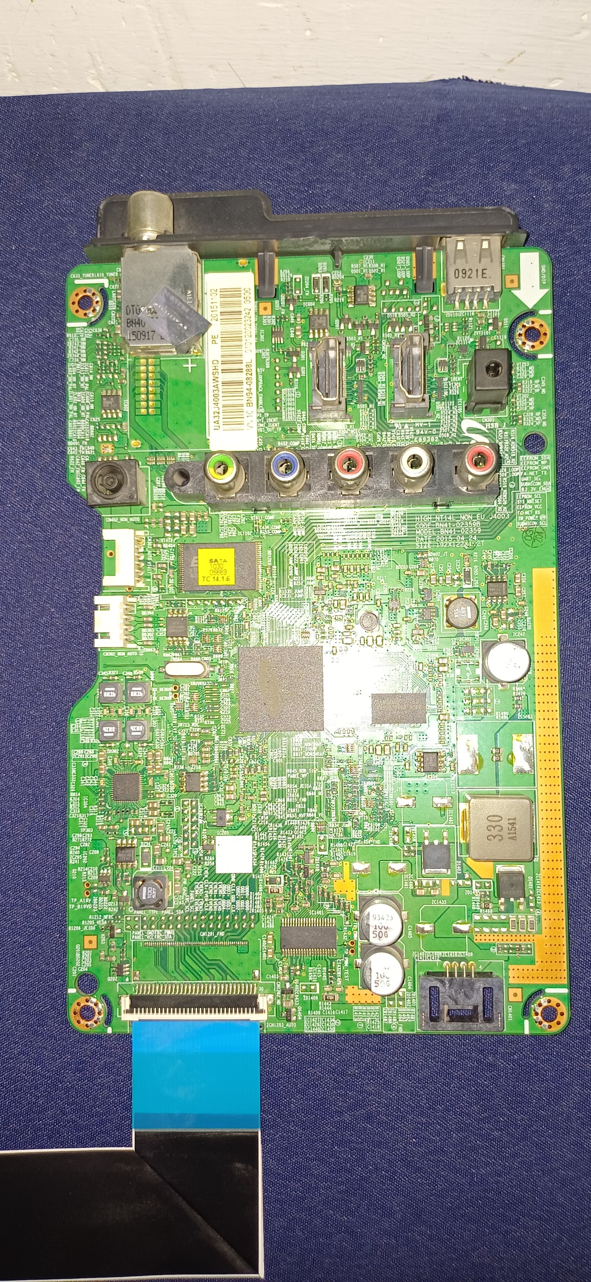 برد مین سامسونگ ua32J400