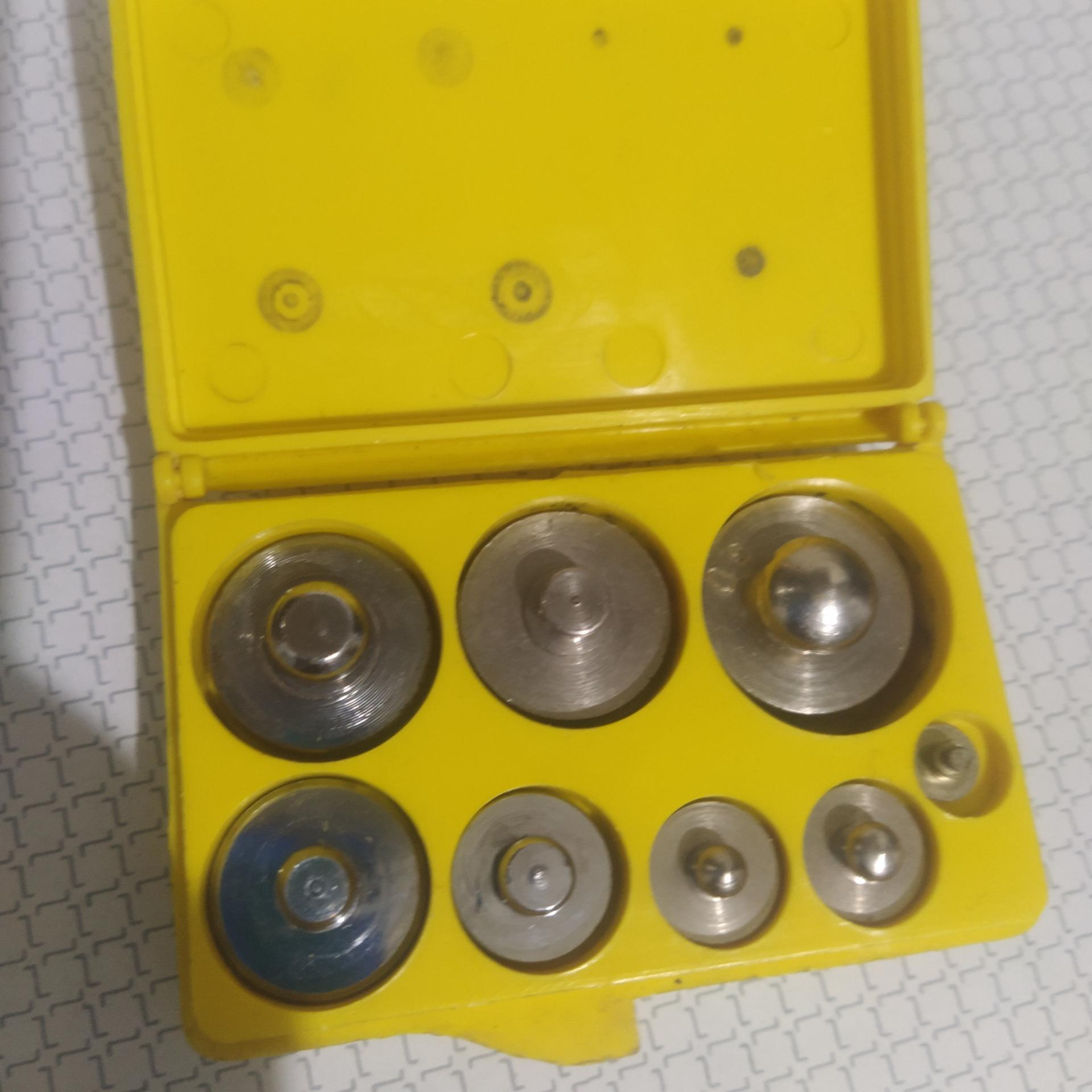 وزنه ترازوی قدیمی برنزی با جعبه