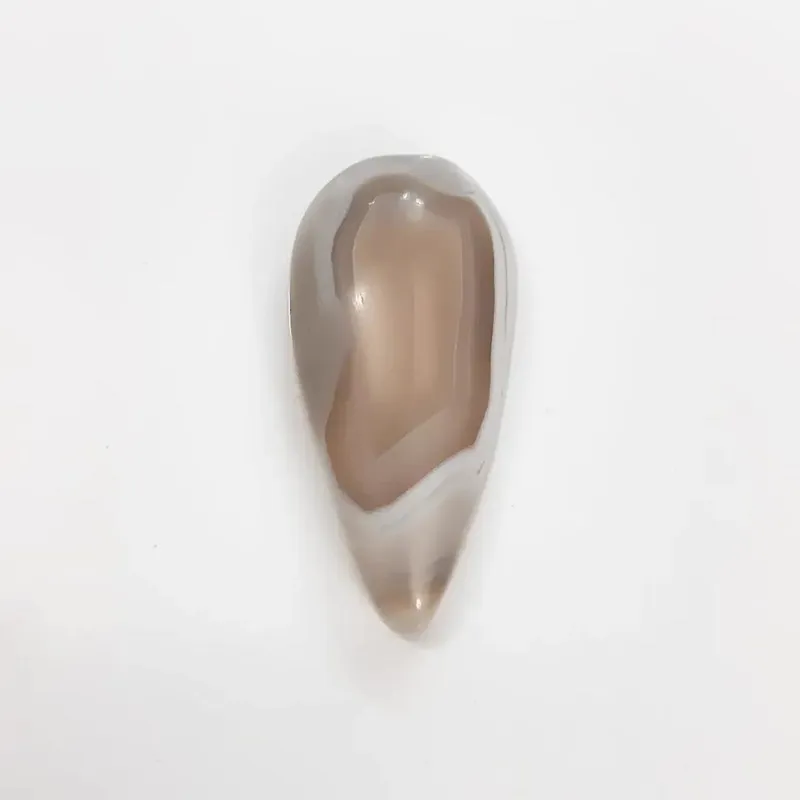 نگین عقیق اشک خارقالعاده و بسیار با کیفیت