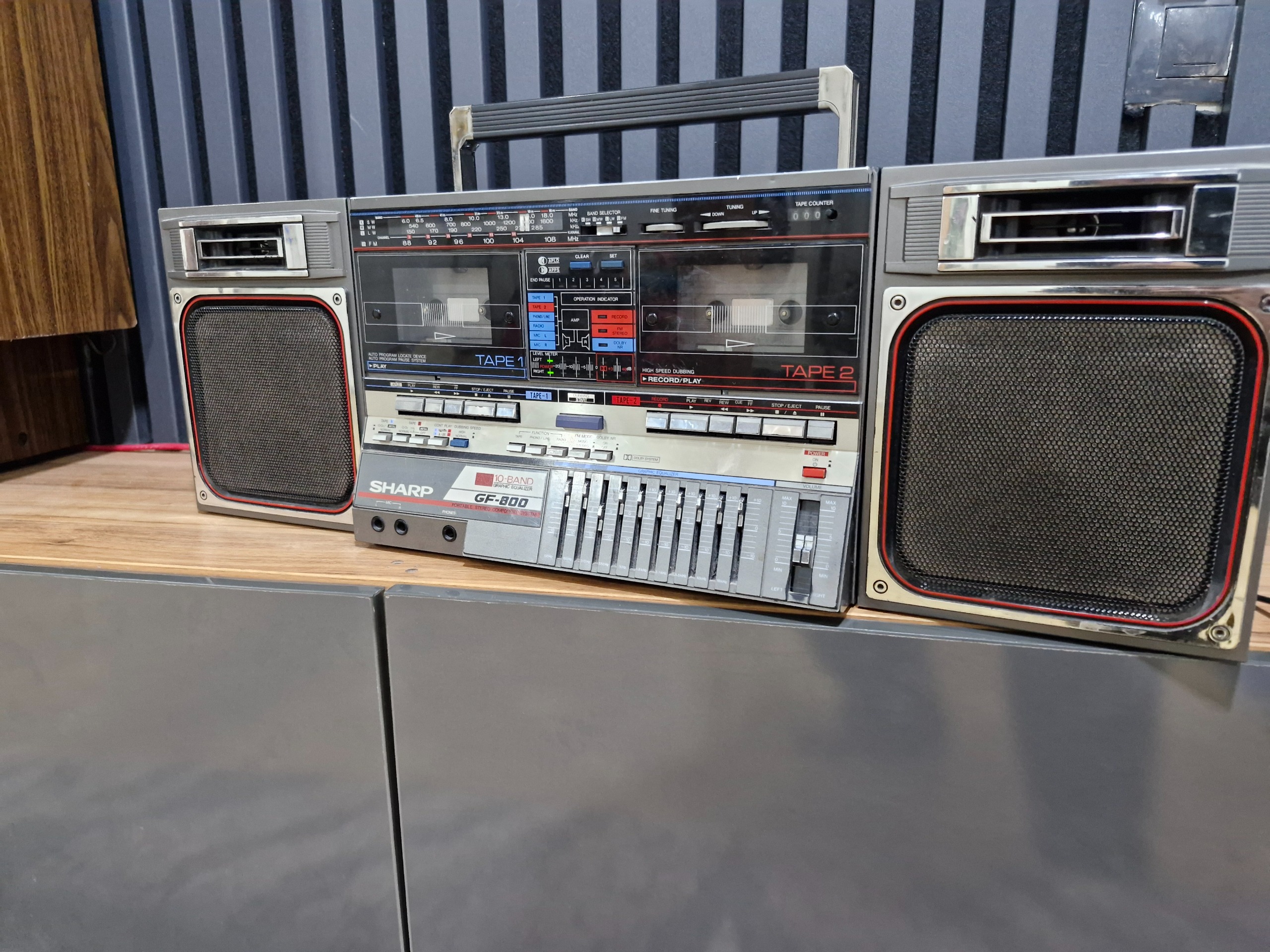 پرتابل حرفه ای رادیو ضبط شارپ شاهکار ژاپن
