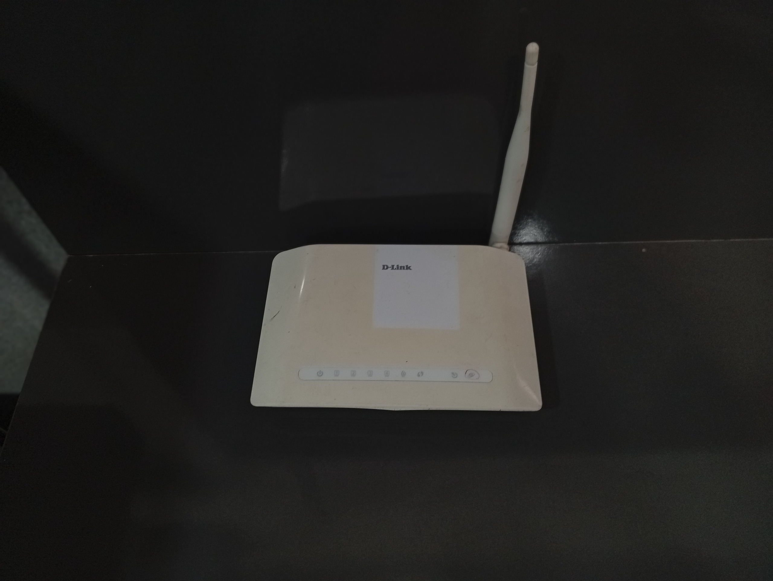 مودم D_link مدل DSL_2730U