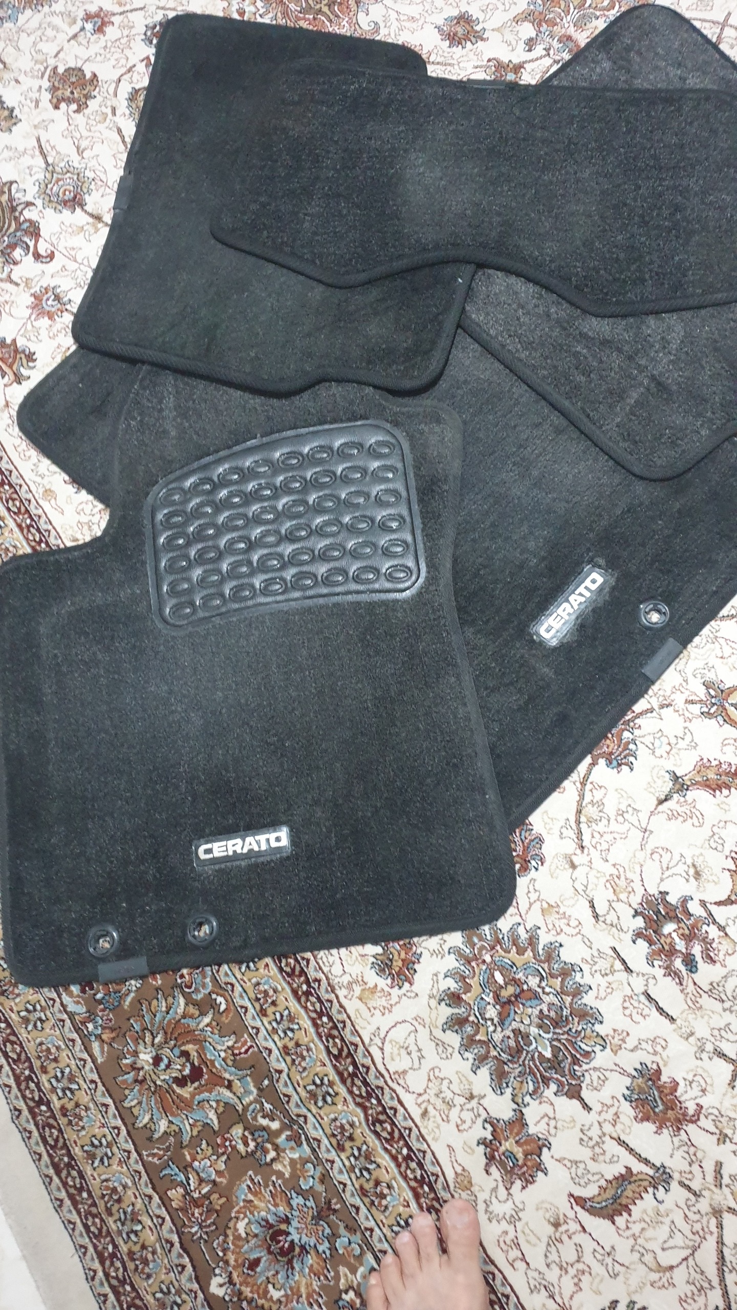 فرش موکتی فابریک سراتو