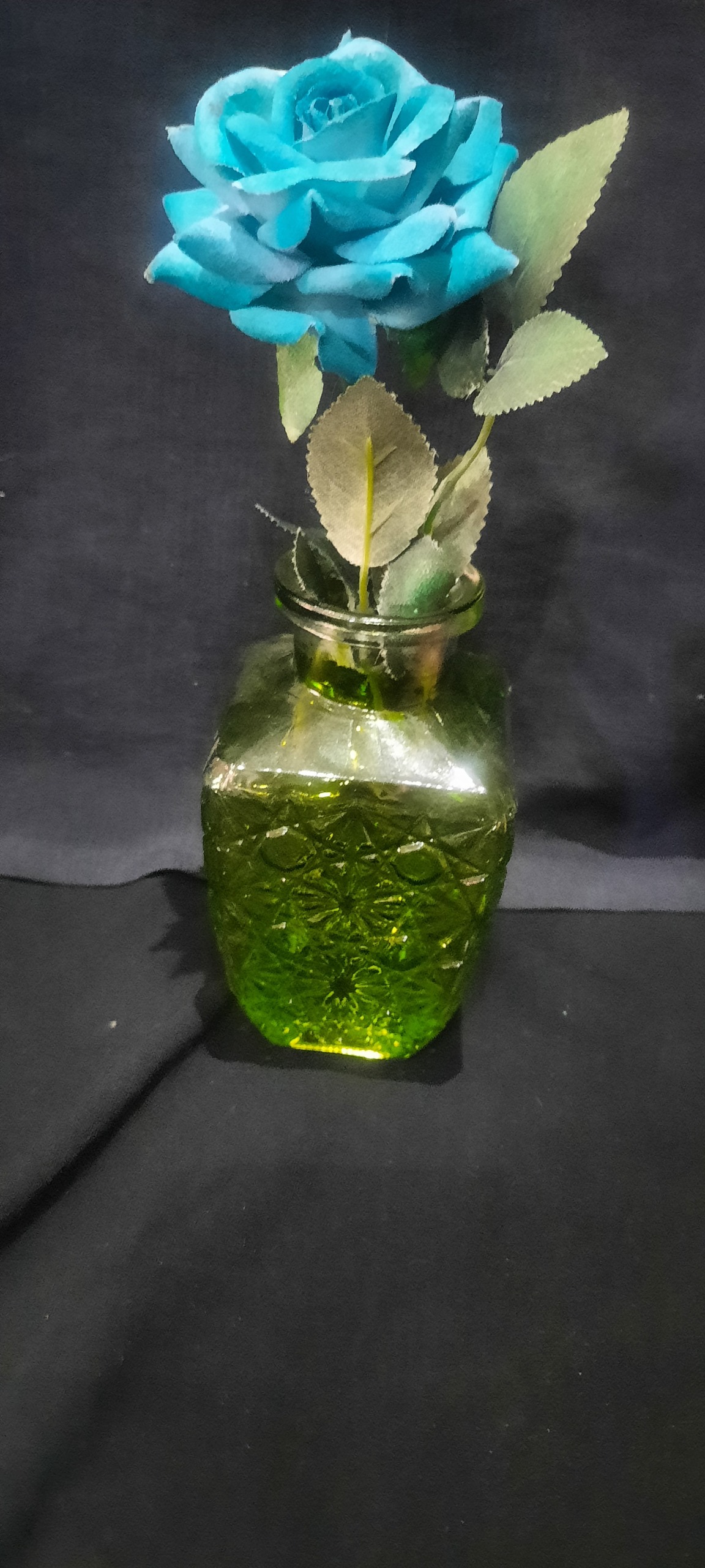 گلدان کوچک دکوری بدون گل توضیحات