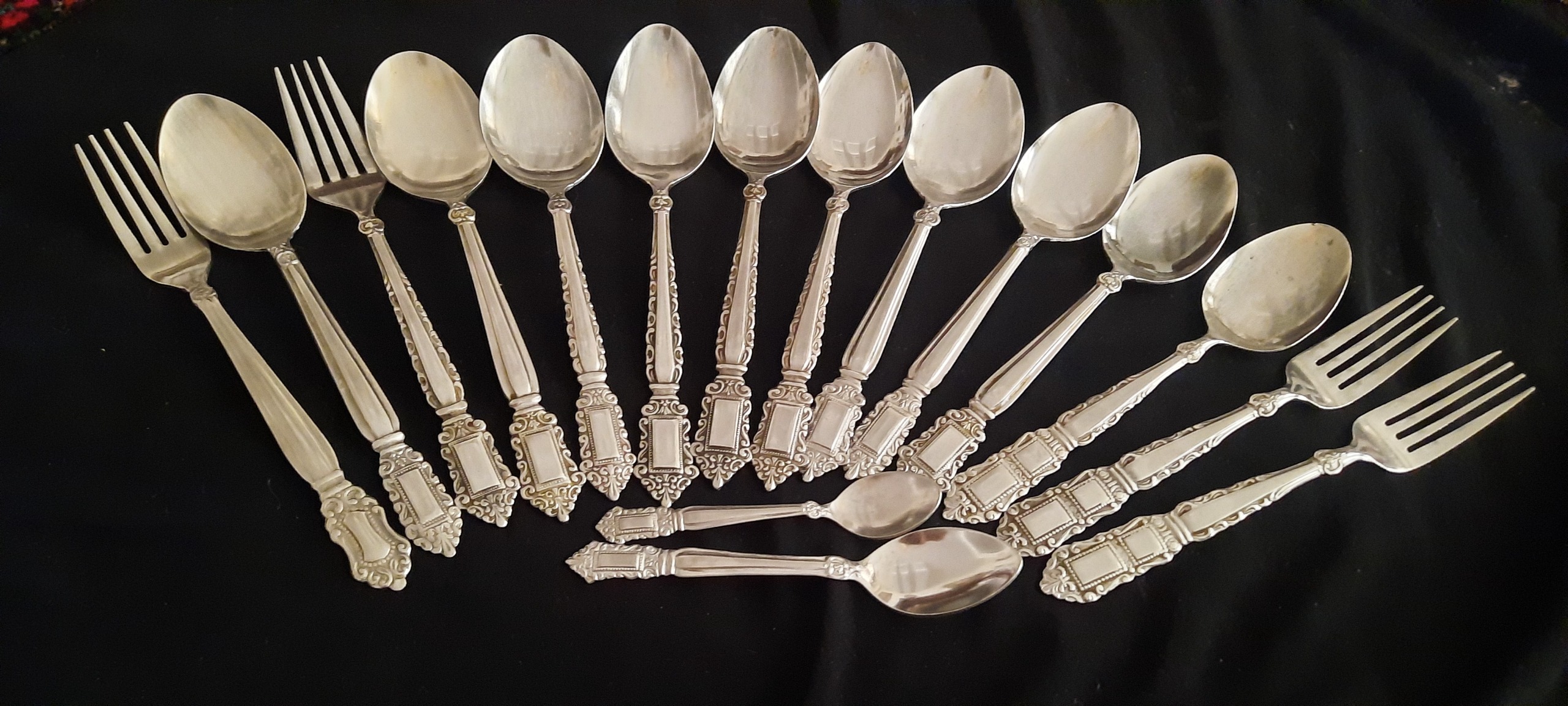 10 قاشق 5 چنگال غذا خوری خاص توضیحات